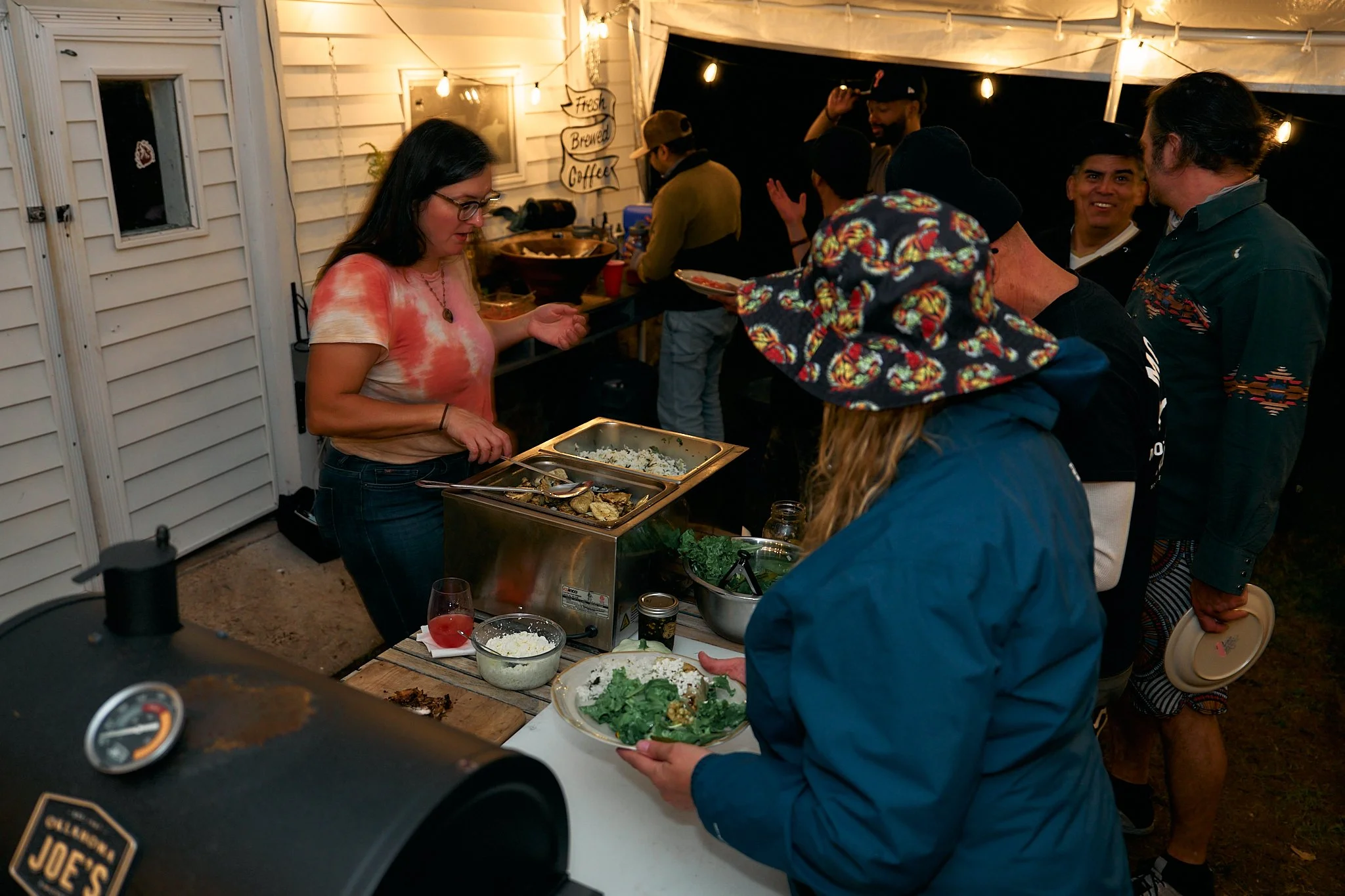 Erin serving Saturday Dinner 260912_Basecamp Brooklyn 351_Max Lemoine.jpg