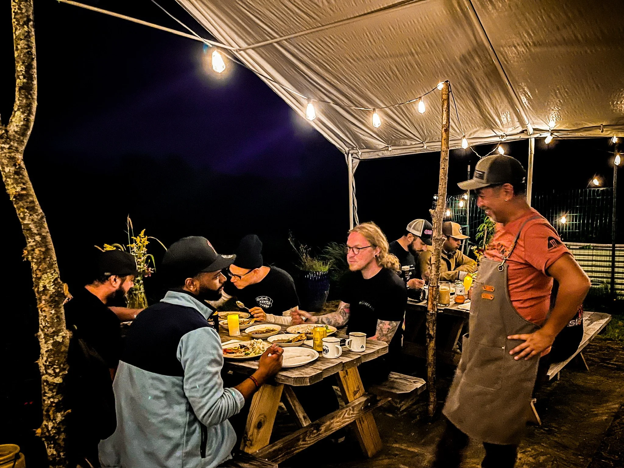 Everyone enjoying Saturday Dinner Mountain Cruisin 2026.JPG
