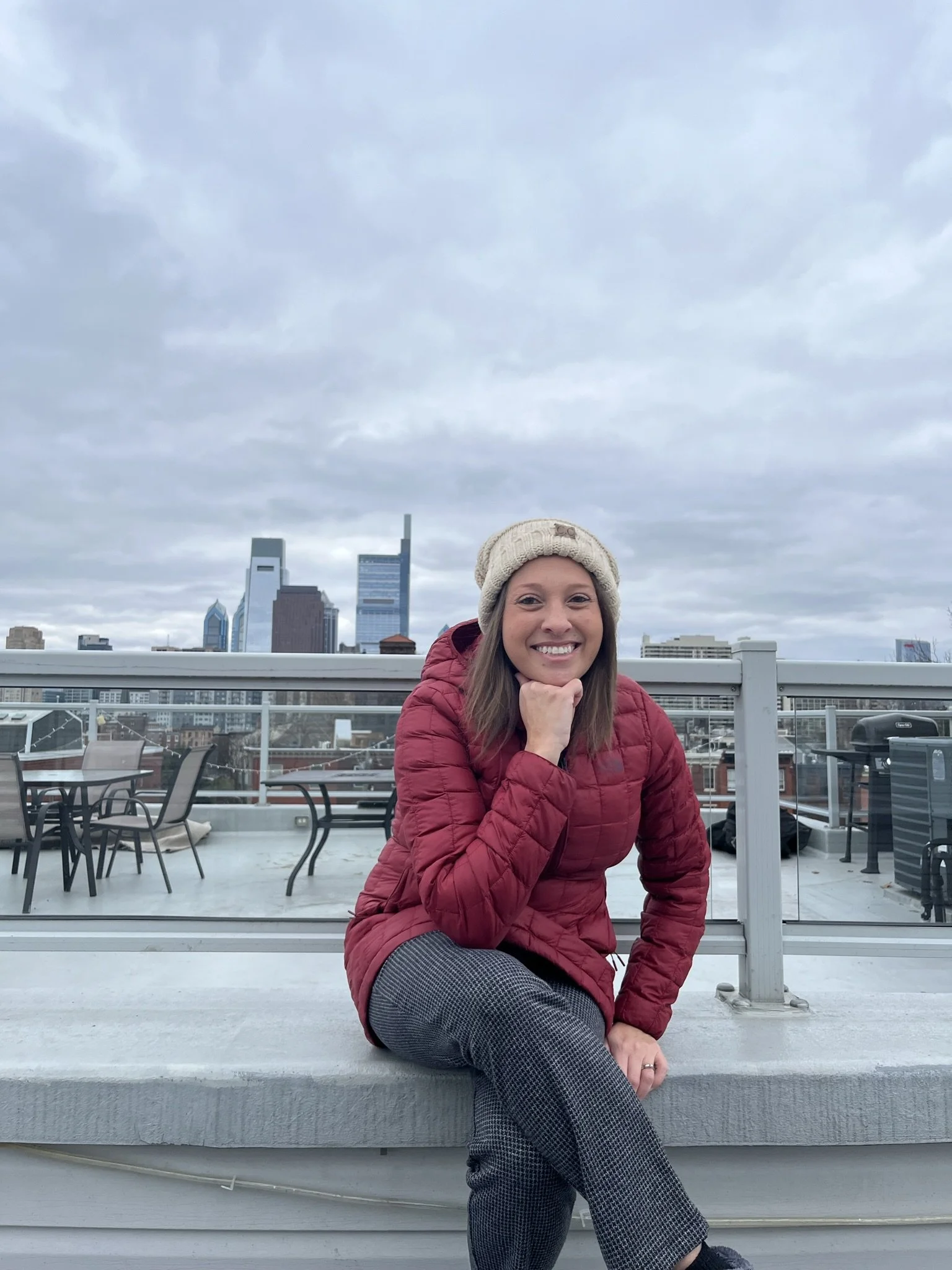 Brandi Van, psychic medium mentor, guiding students on how to tap into your psychic abilities, developing psychic power, and building psychic abilities through personalized mentorship and online psychic training.