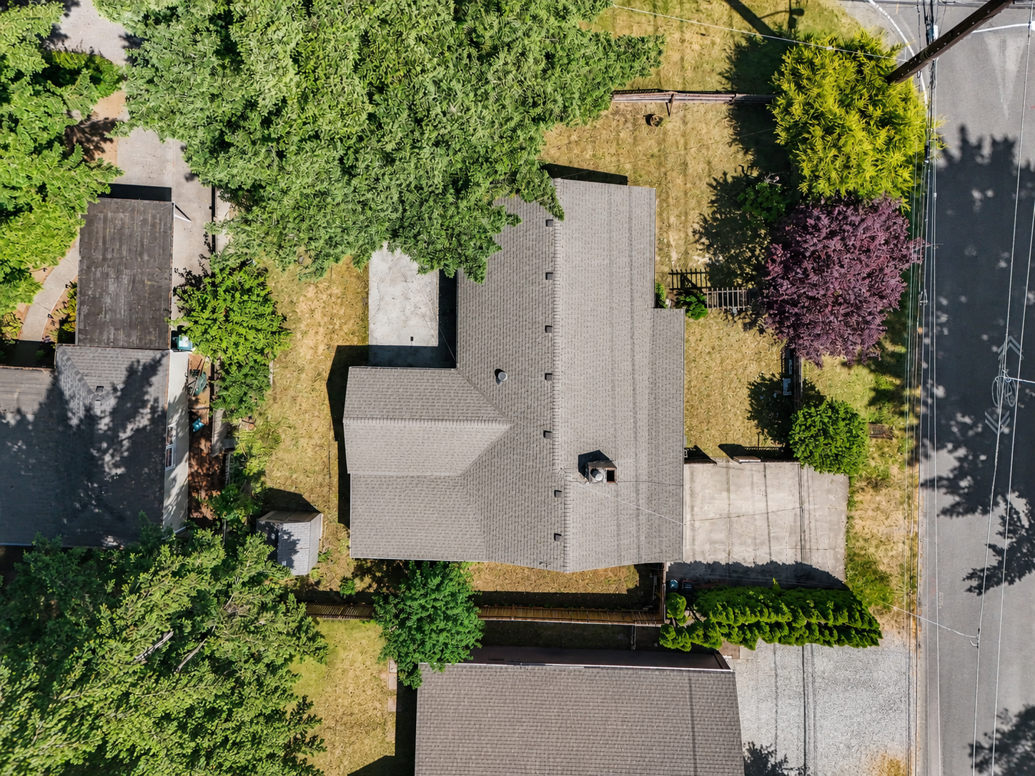 Virtually Staged Roof 2.jpg