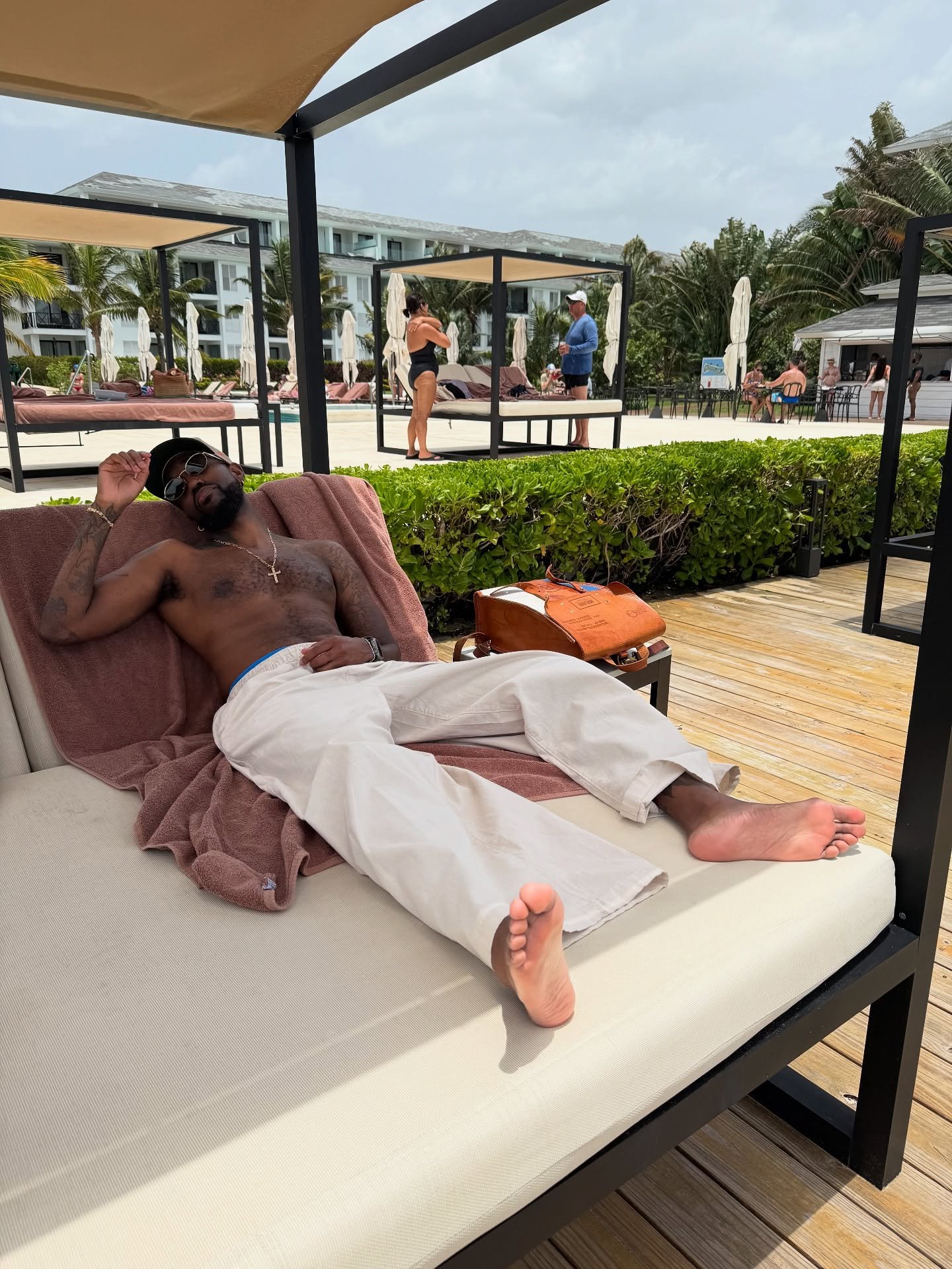 Honeymoon dump 🌴 w/ @_monadisa 
Palm trees. Rum Punch. Phone on DND. Necessary reset for the both of us. @excellenceoysterbay definitely worth every penny 🏆 10/10