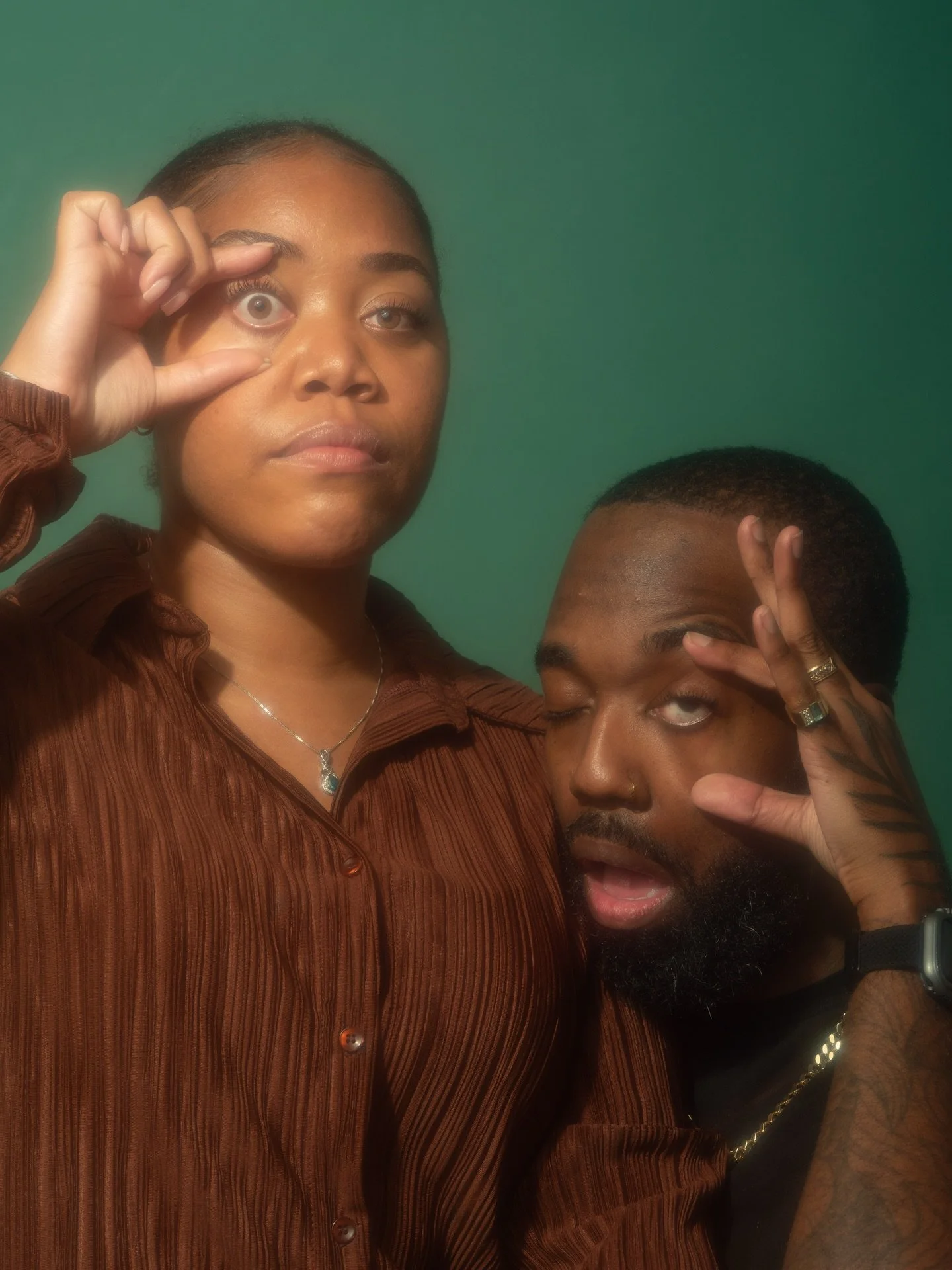 The goal was to take new family photos on Thanksgiving. Clearly none of us are serious 😅