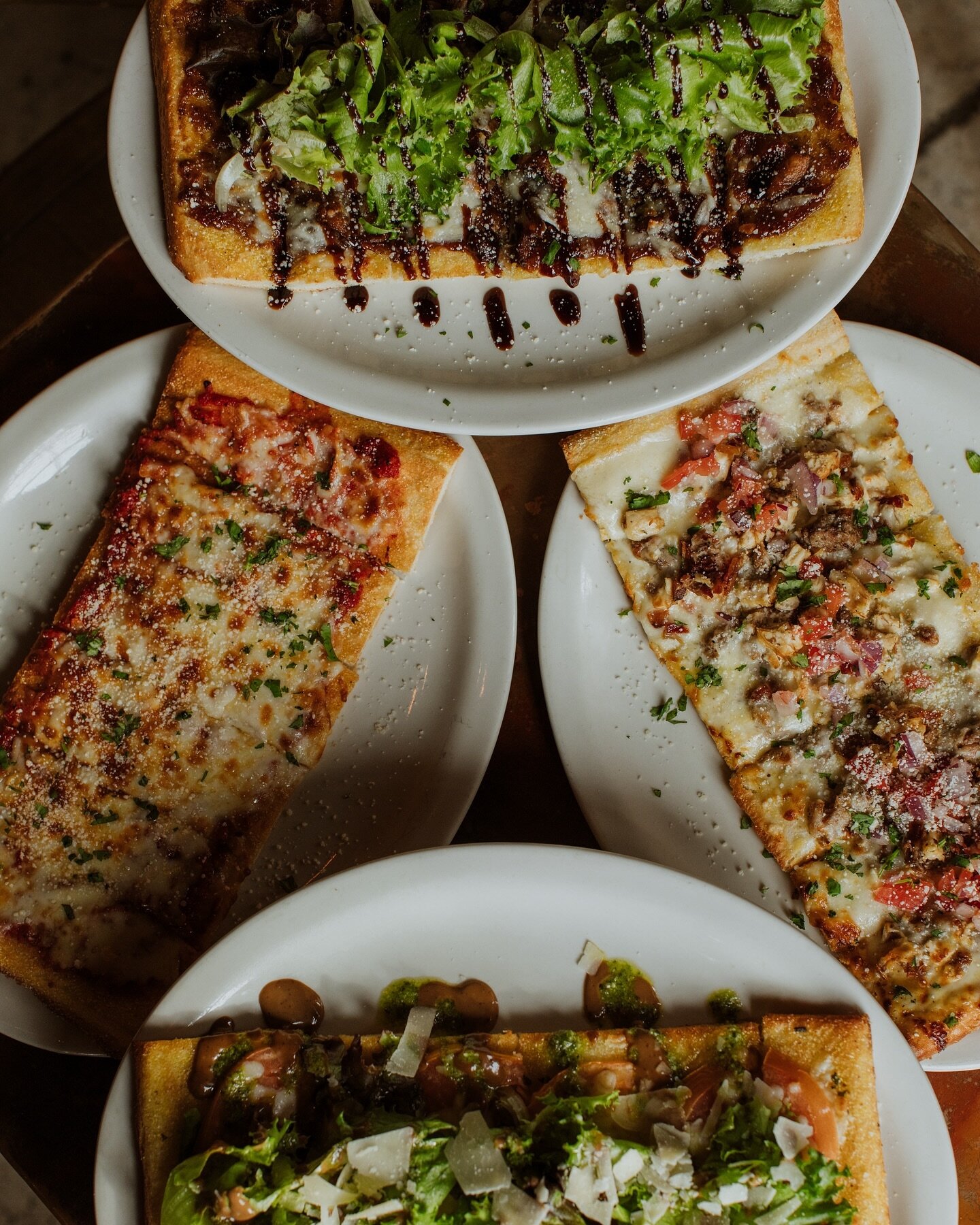 Where are my flatbread lovers at?! Come try out all 4 of these delicious flatbreads  at Bar25 😍  Featuring Classic Cheese, The Caprese, Bad Hunter, Fig &amp; Pig&hellip;.which one are you choosing??

We&rsquo;re open Wednesday through Saturday start