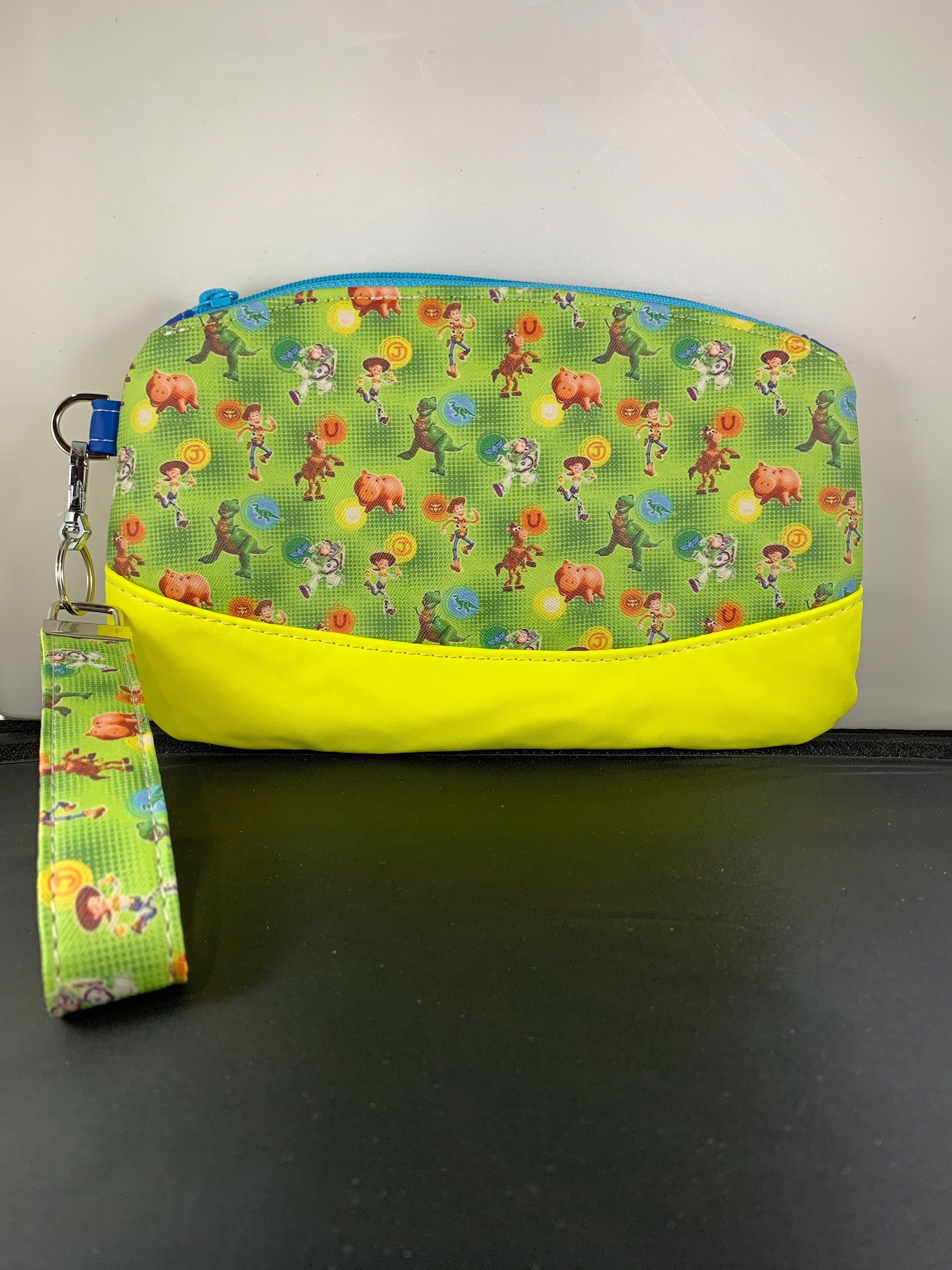 https://i.etsystatic.com/32487697/r/il/b8e7bc/3477187375/il_fullxfull.3477187375_27fm.jpg