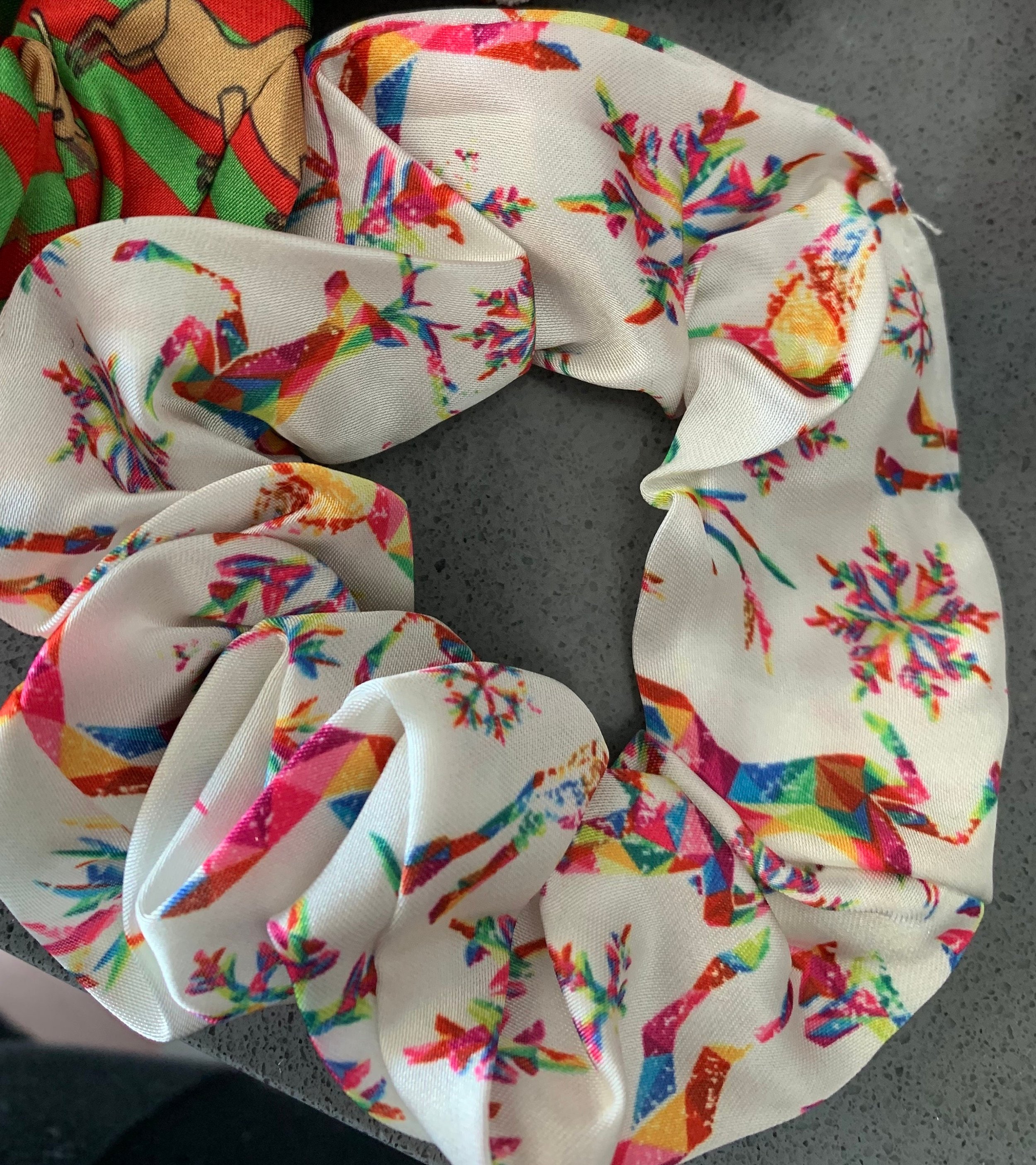 https://i.etsystatic.com/32487697/r/il/ff38a9/3463412353/il_fullxfull.3463412353_aty3.jpg