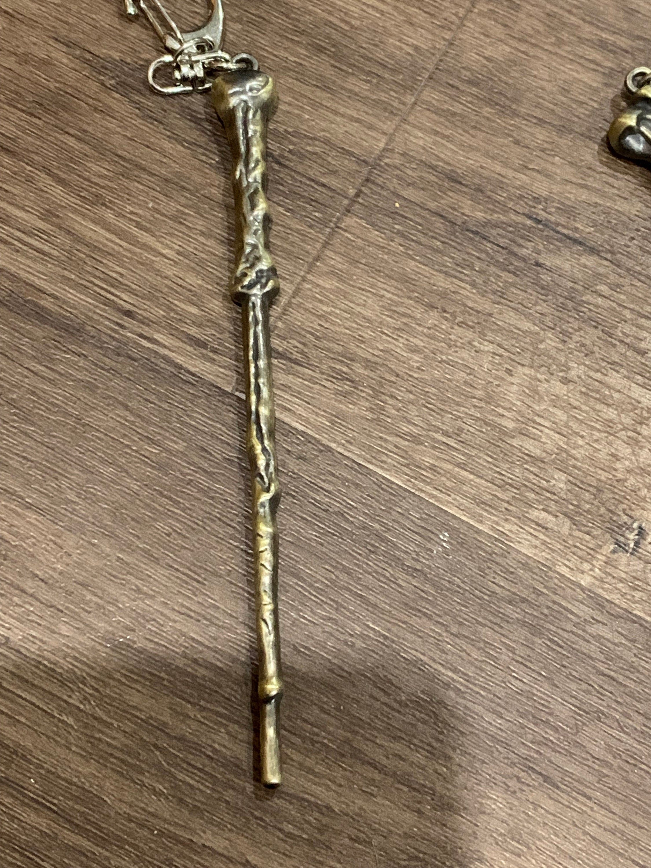 https://www.etsy.com/img/32487697/r/il/70bf05/4116114433/il_fullxfull.4116114433_o8yd.jpg
