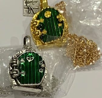 https://www.etsy.com/img/32487697/r/il/400fa0/3461285179/il_fullxfull.3461285179_chef.jpg