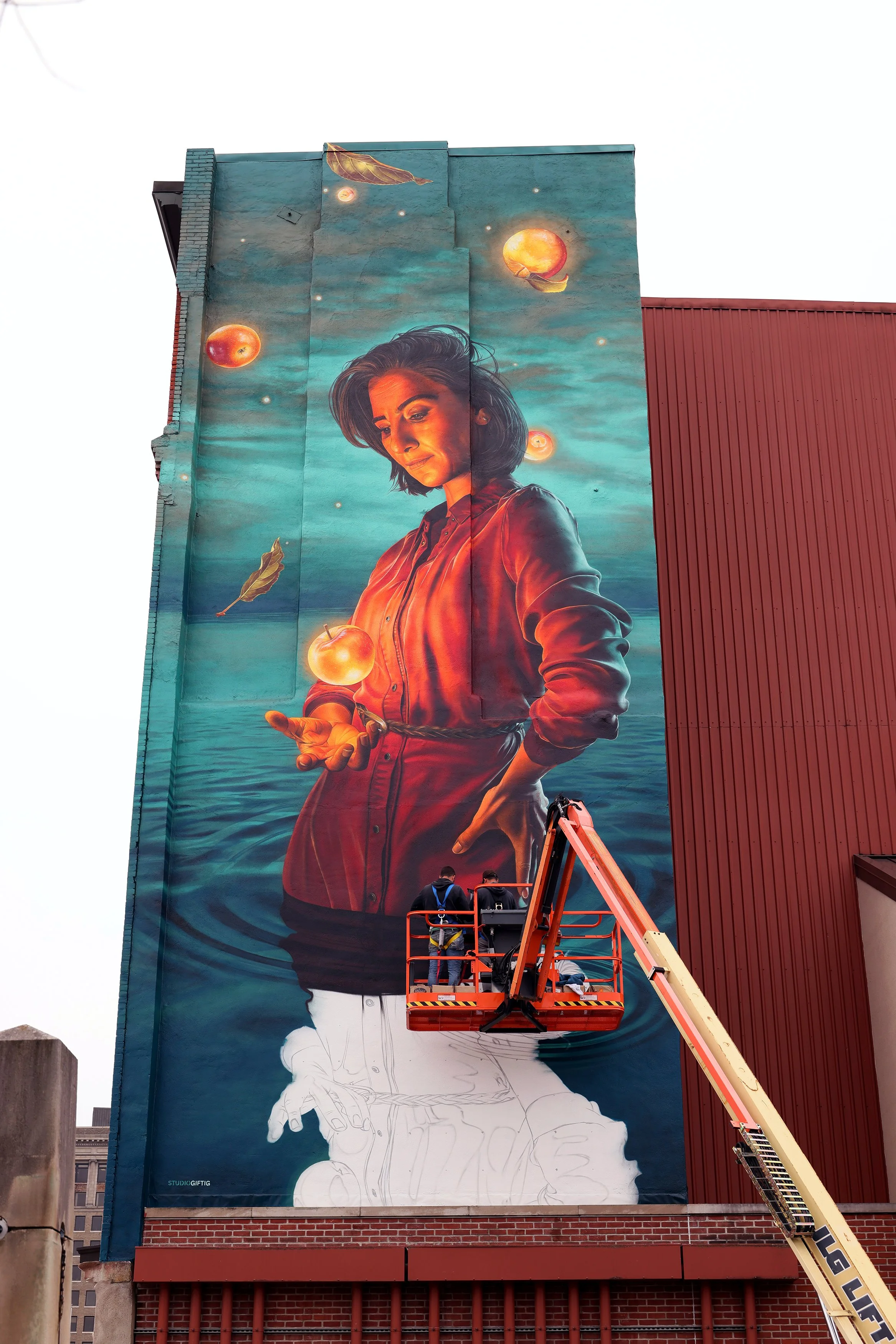 052426_mdurbin_studio_giftig_mural_finished01.jpg