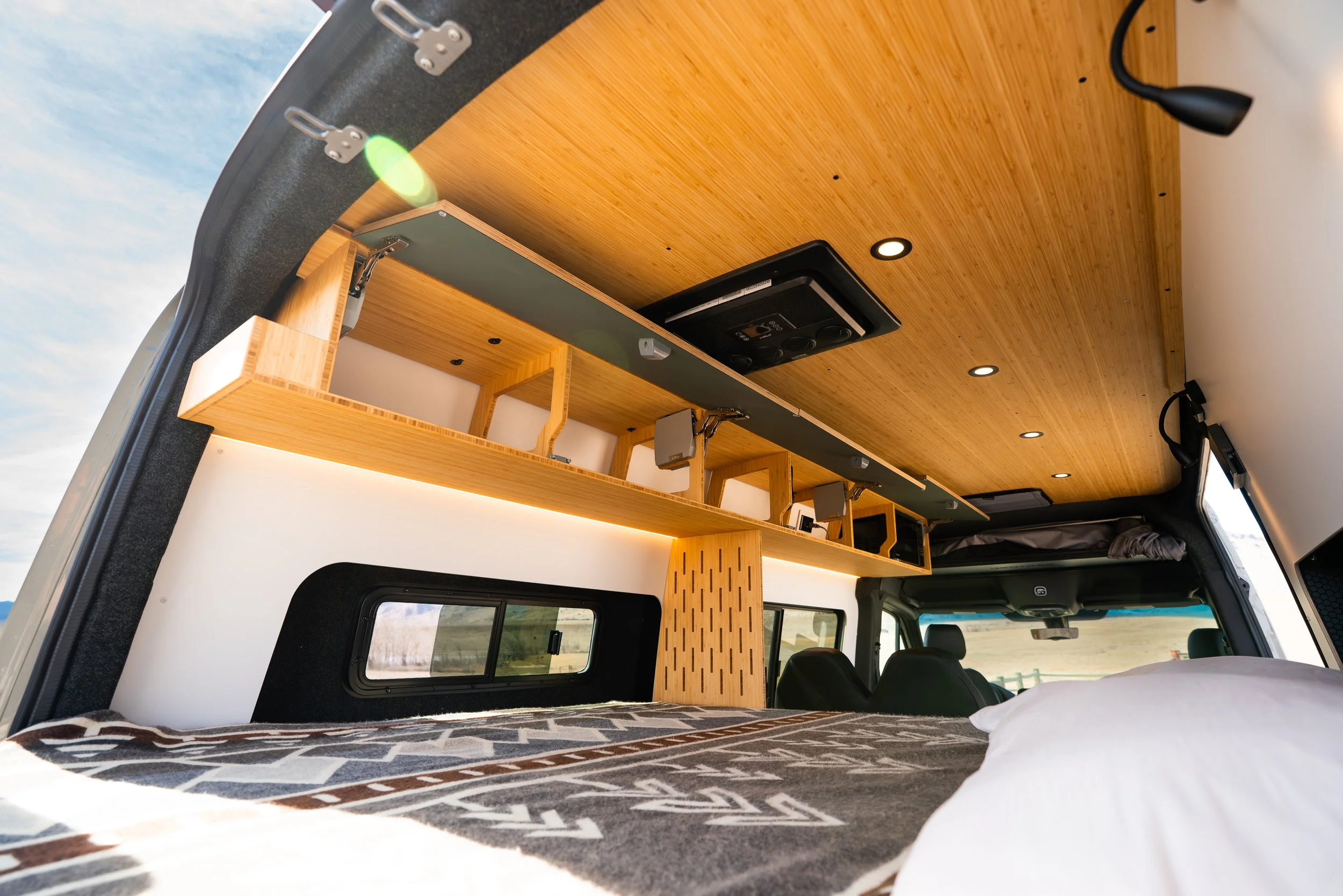 558_Convoy_ShowVan_Web-57.jpg