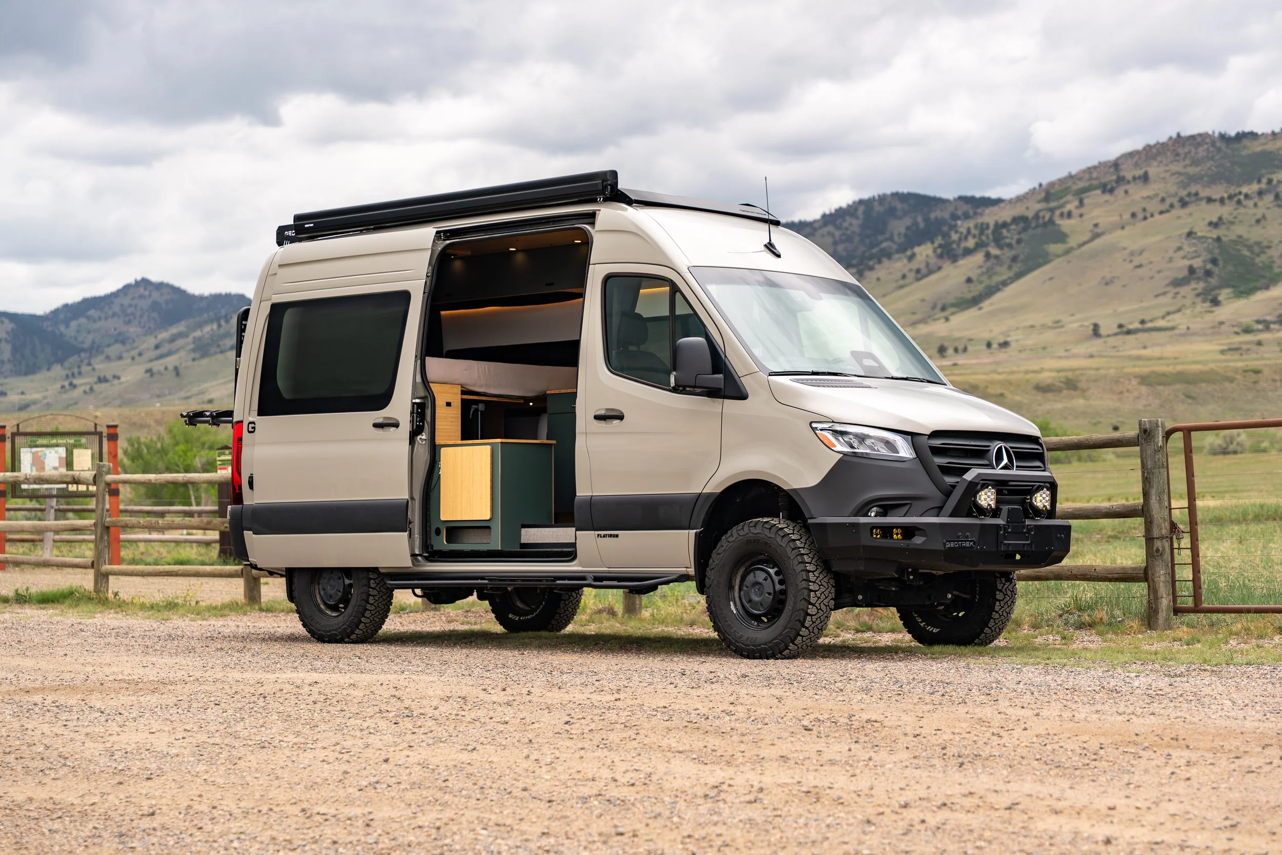 482_Flatiron_Custom_StoneGrey_Evergreen-1.jpg