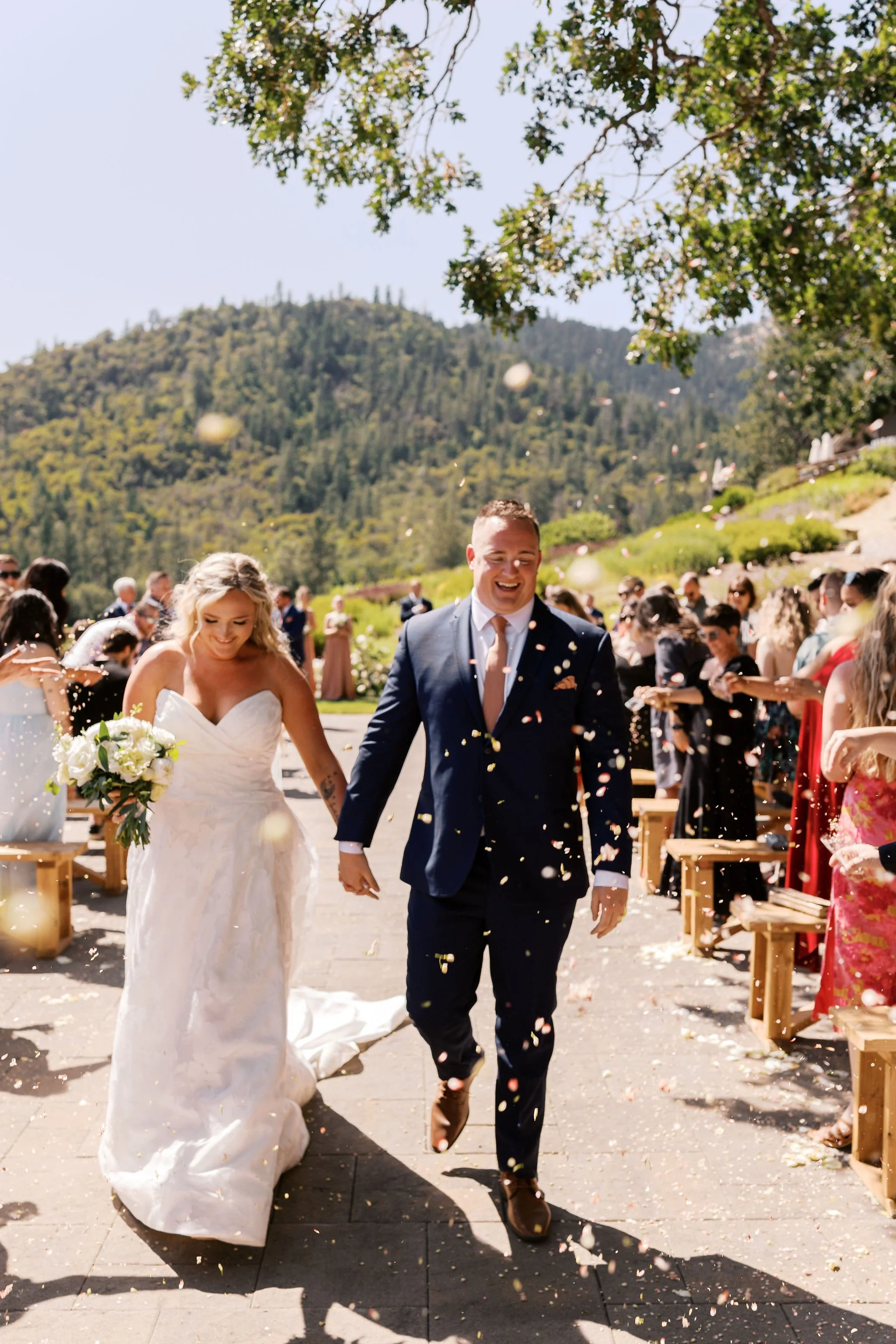 Southern Oregon Wedding Photographer, PNW Wedding Photographer, best wedding photographer oregon, oregon weddings, vista 222 wedding