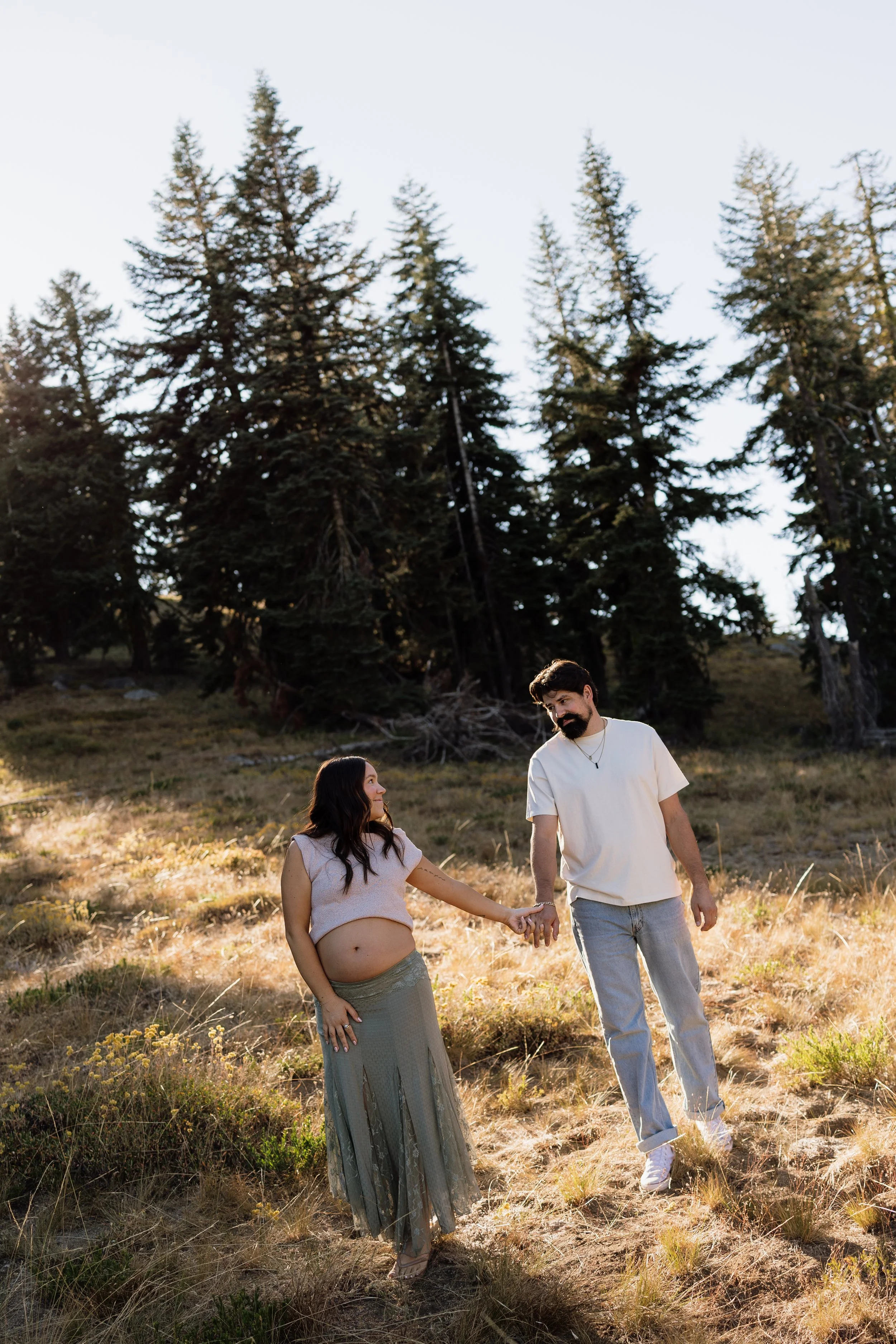 southern oregon maternity photographer, southern oregon photographer, oregon wedding photographer