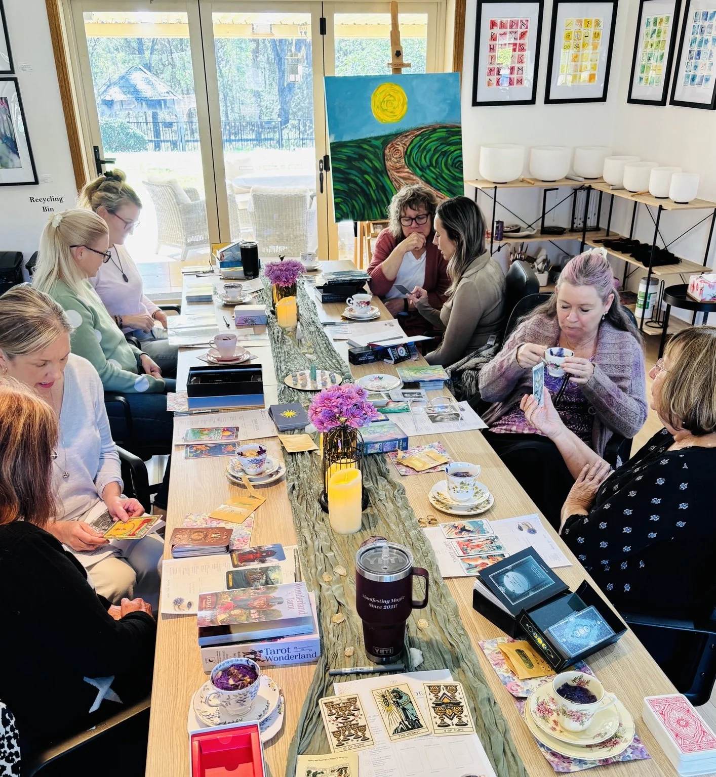 Tea & Tarot Time