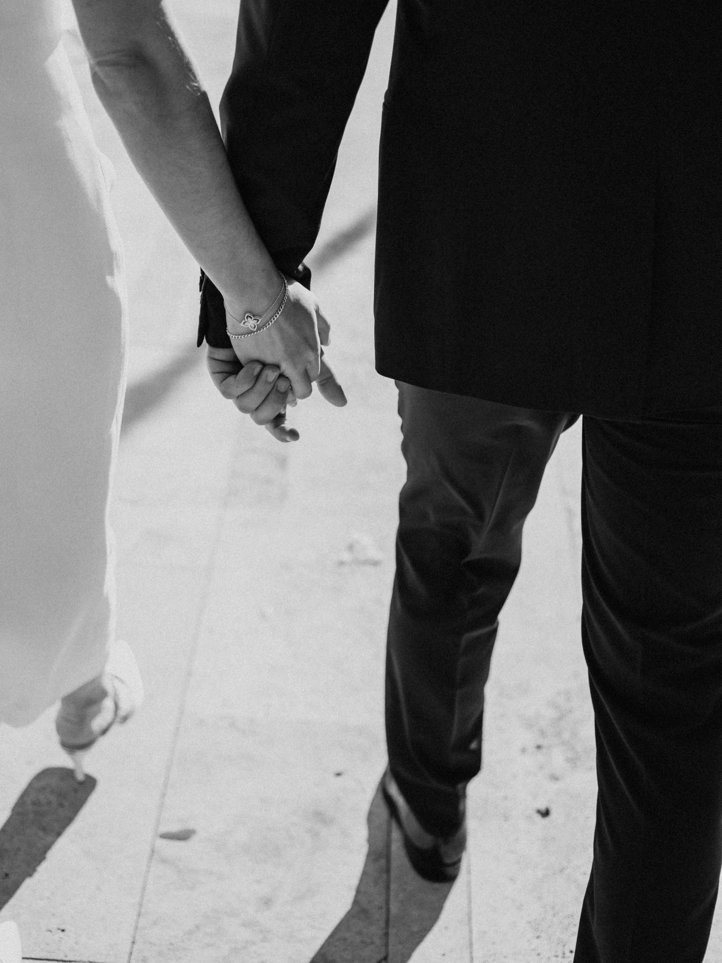 &ldquo;La semplicit&agrave; e la verit&agrave; sono le sole cose che contano veramente. Vengono da dentro. Non si pu&ograve; fingere.&rdquo; 

Audrey Hepburn

#easyphotography #weddingphotographer
