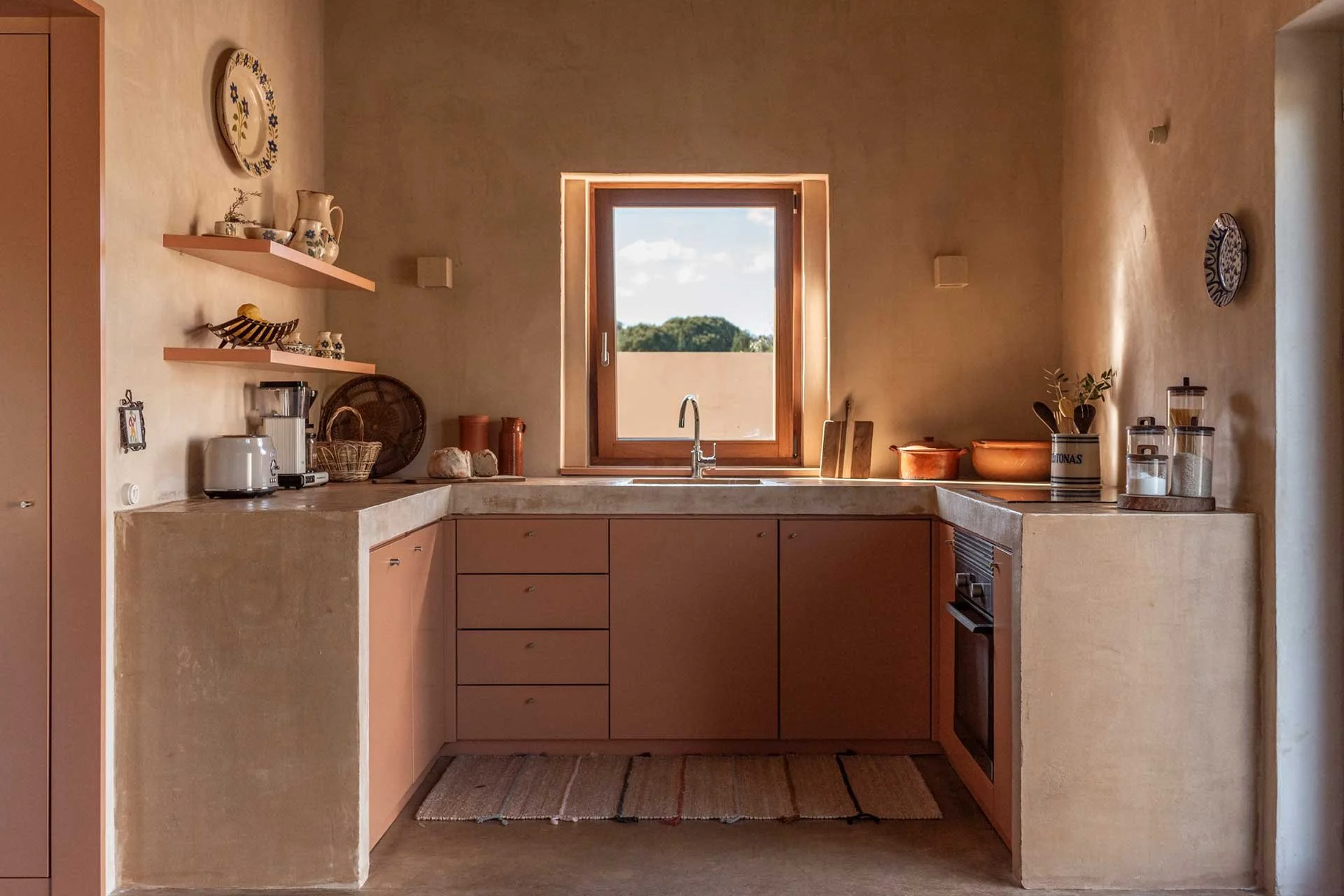 Braciosa_house_ribatejo-portugal_interior-kitchen-1751049291929.jpg