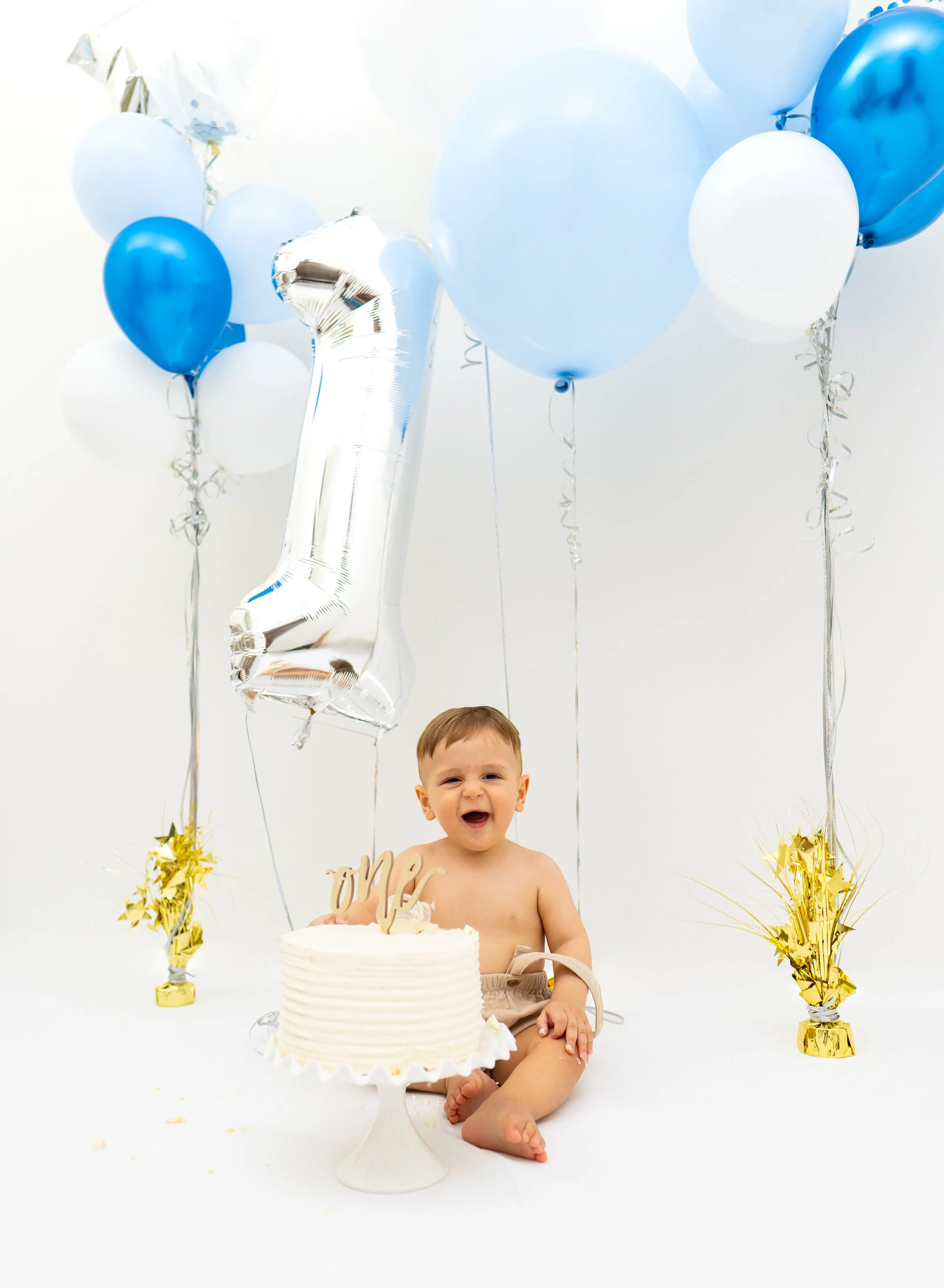 Adam's Cake smash -19.JPG