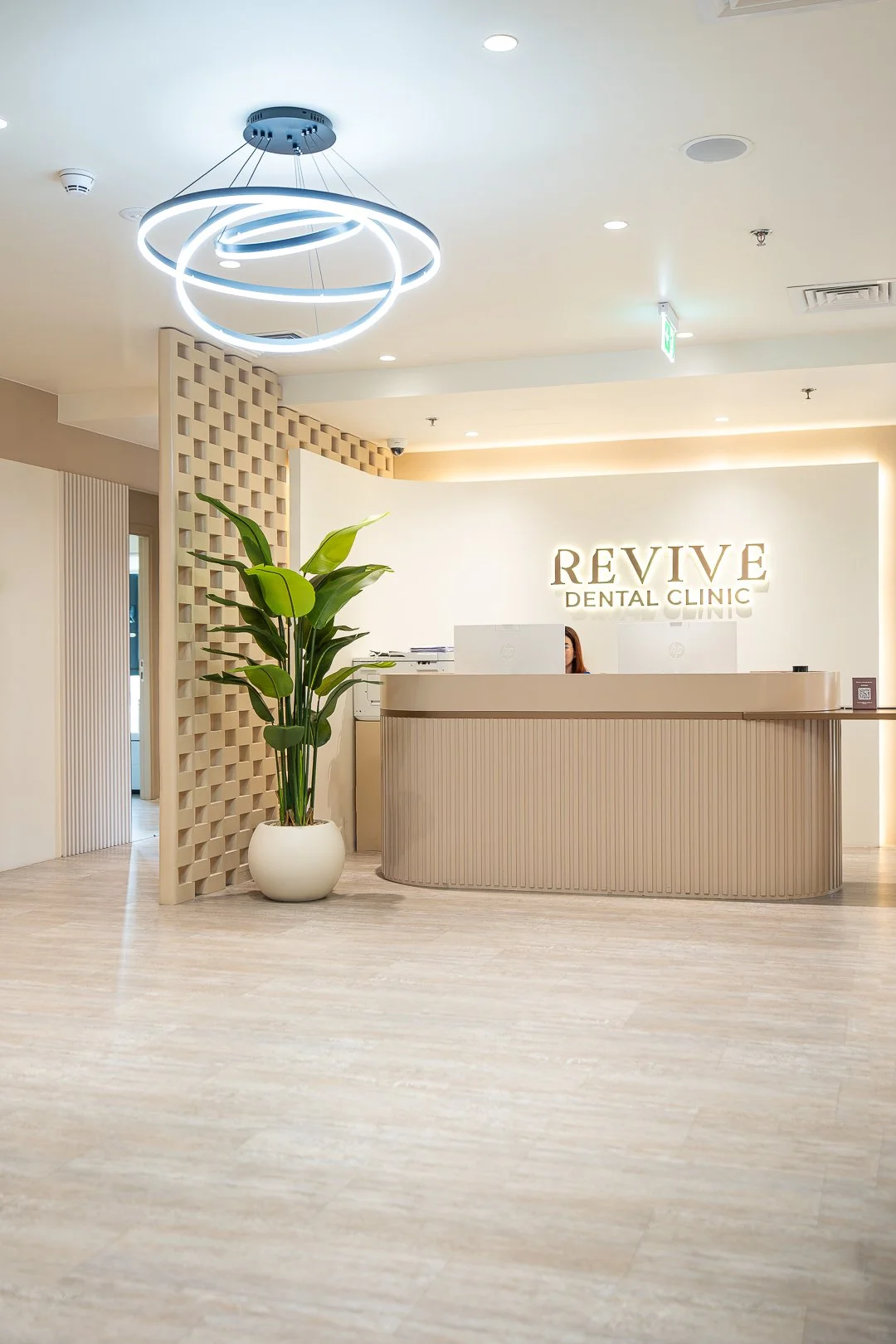 REVIVE - 013 - Main waiting area INTERIOR SPACE-09623.jpg