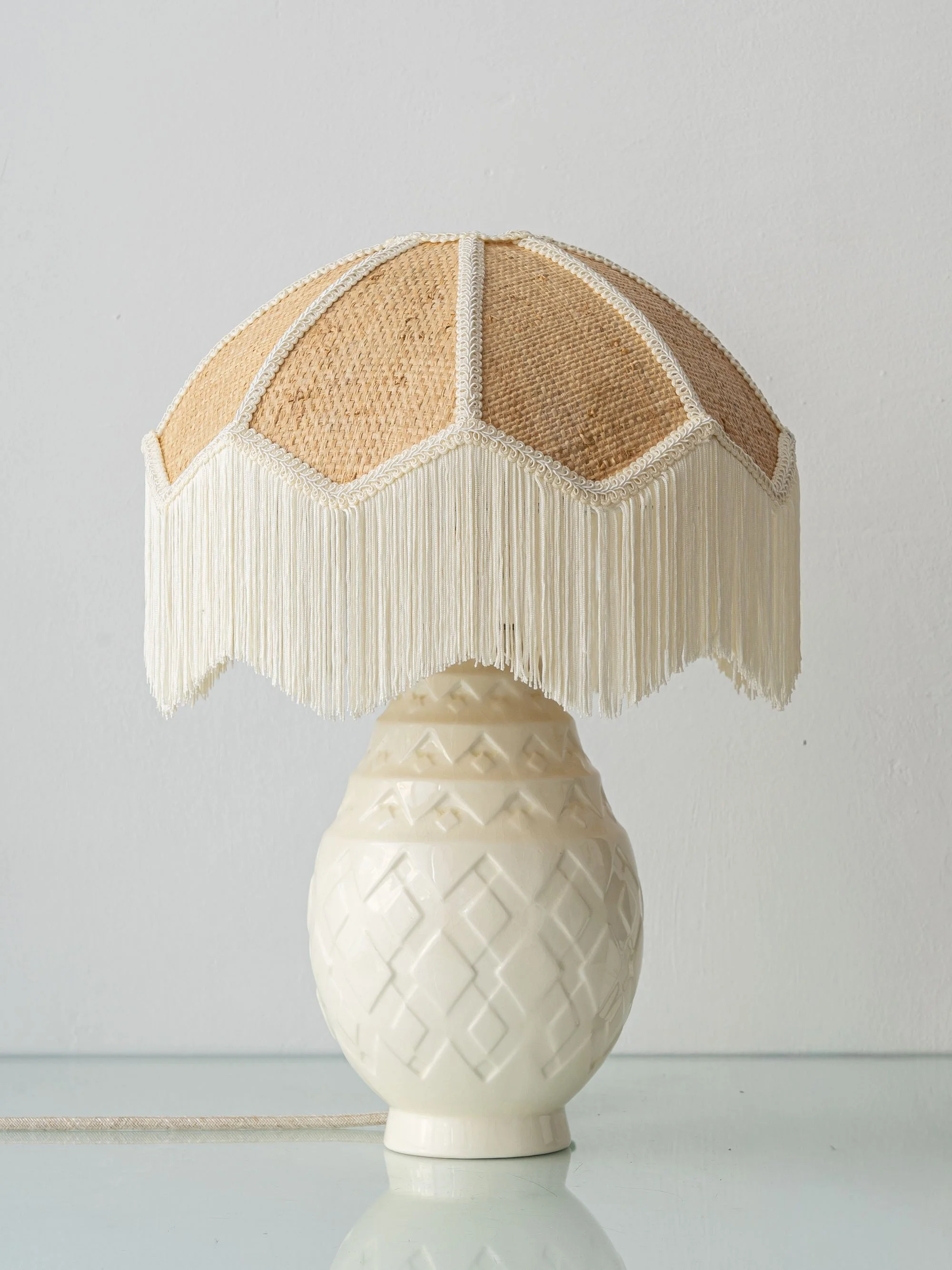 Boch Frères Keramis Art Deco Ivory Ceramic Table Lamp – Cléo