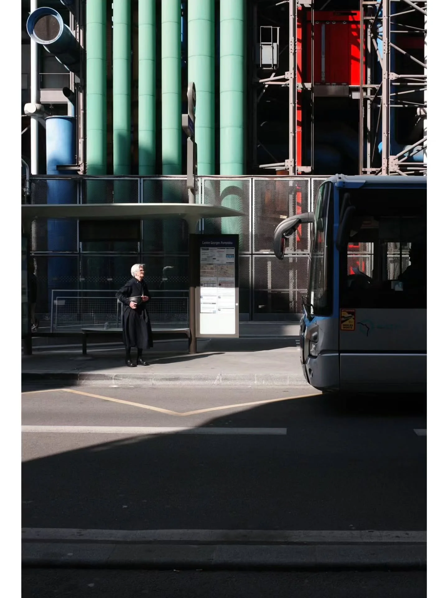 Bonjour #paris #GRsnaps #shootGR #street #photography