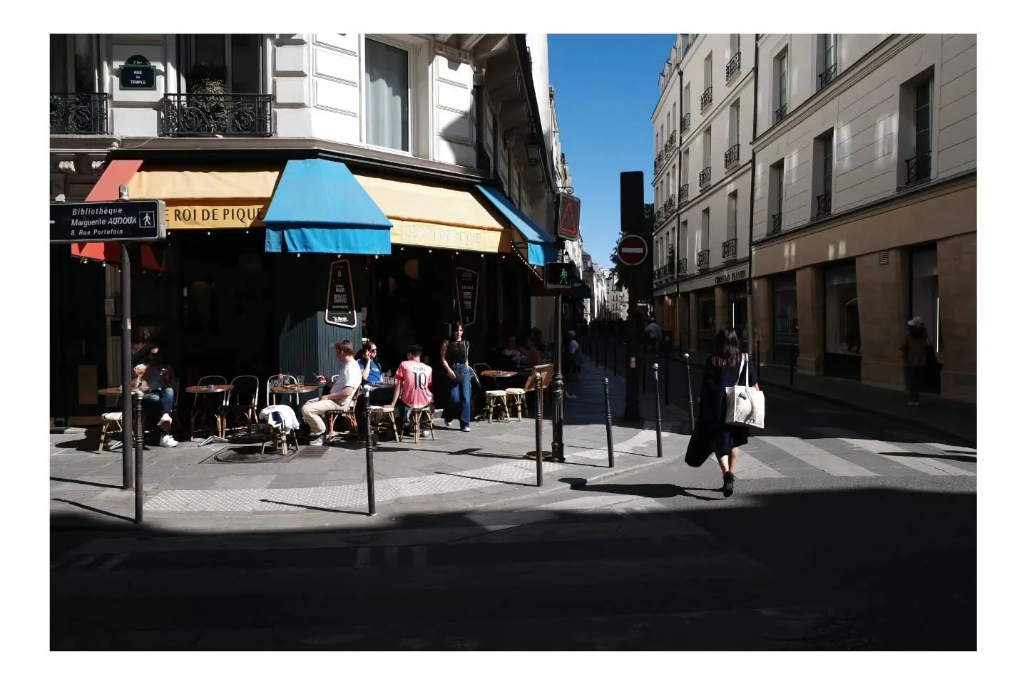 Comme un lundi #paris #GRsnap #shootGR #street #photography