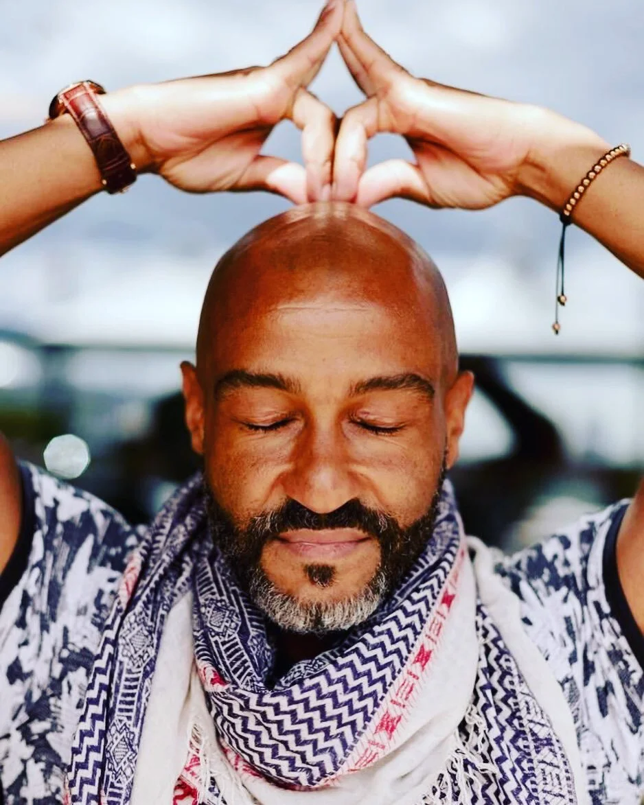 Let&rsquo;s celebrate Full Moon 🌕 
Wednesday May 18th for a beautiful event in Coppet
Few places still available - Registration on the link in my bio 👆🏽

All Soul Birds are warmly invited to
Come &amp; join For a celebration of meditation ~

With 