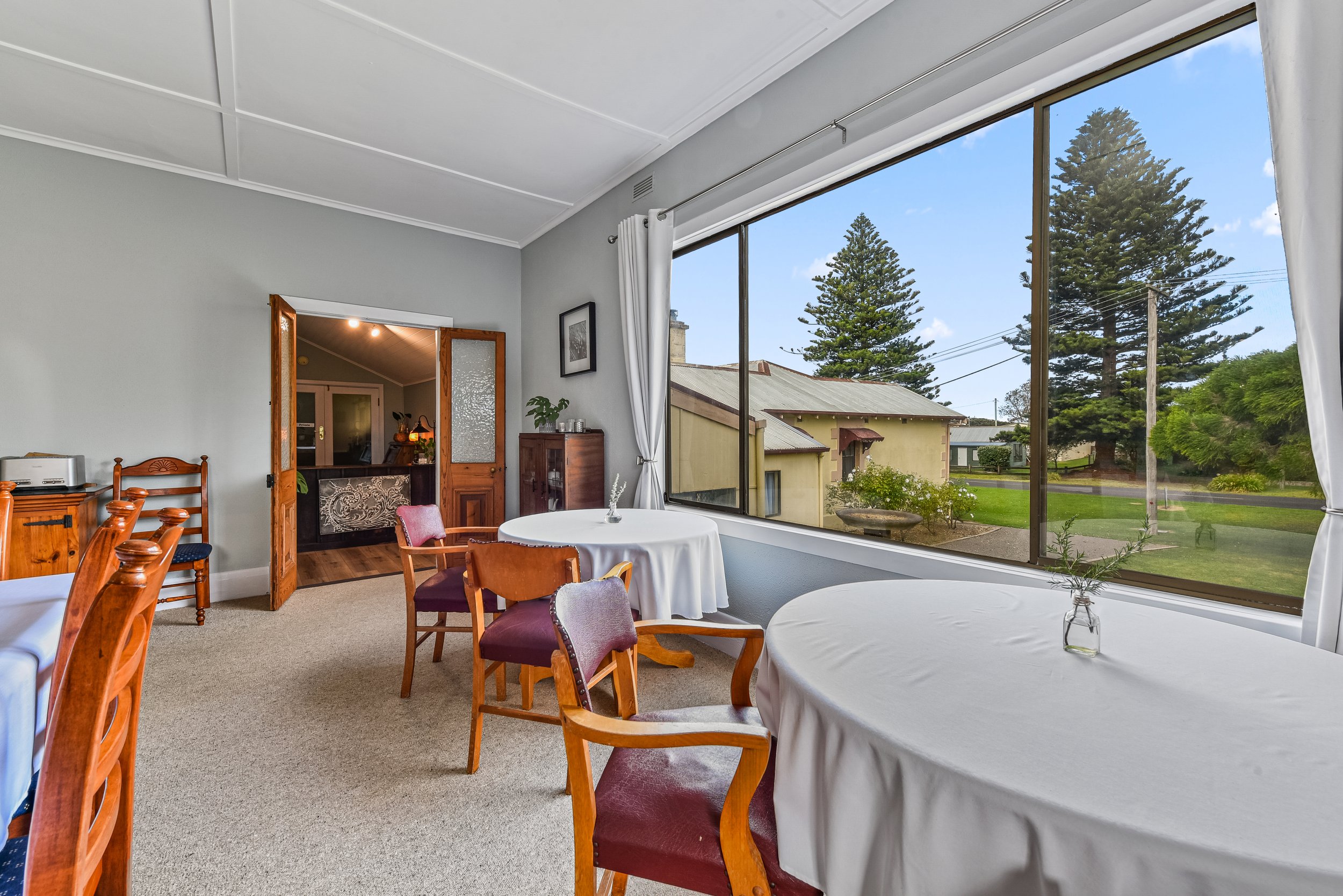 Amenities — Nelson Cottage