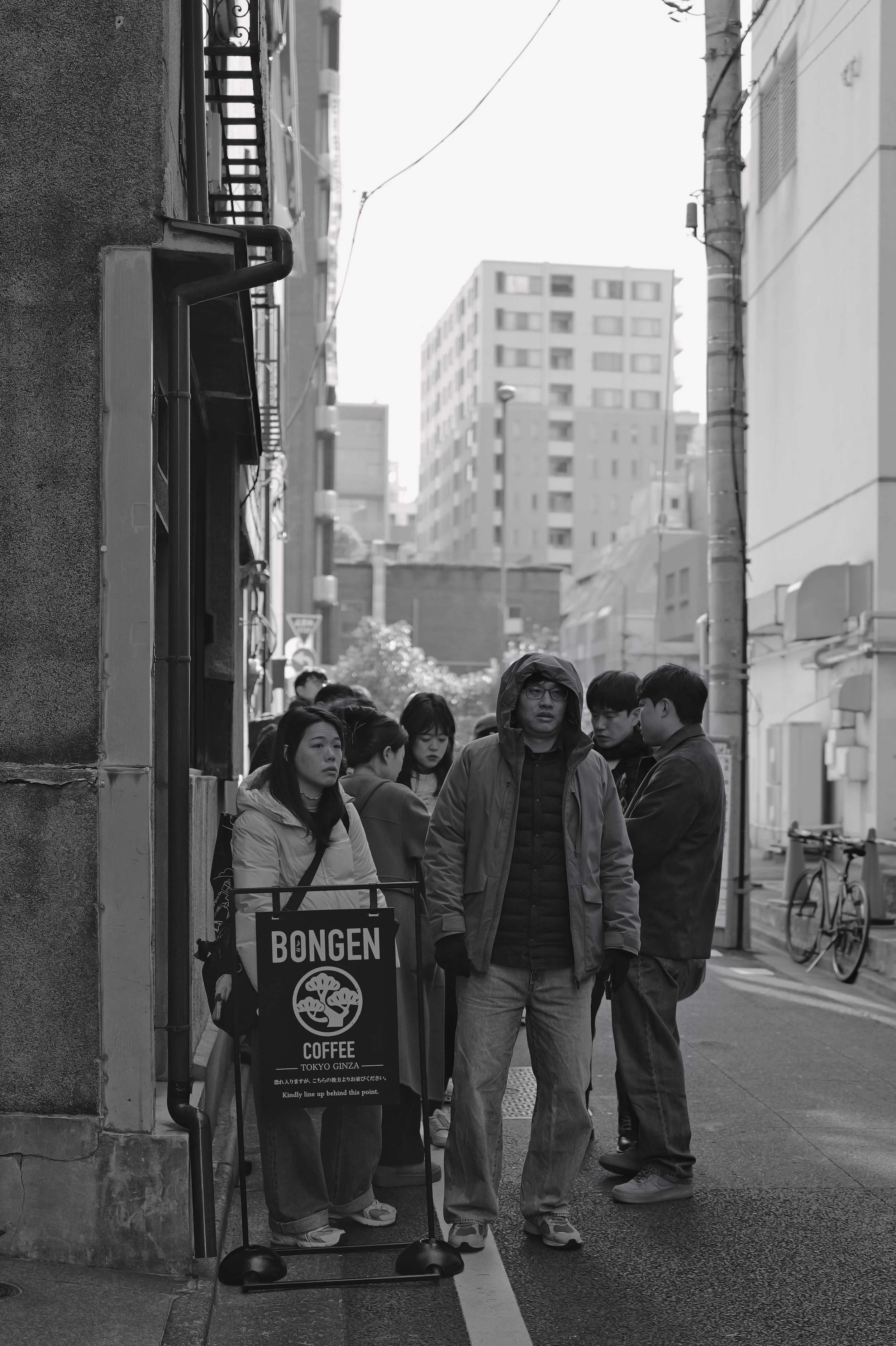 The queue at Bongen Coffee