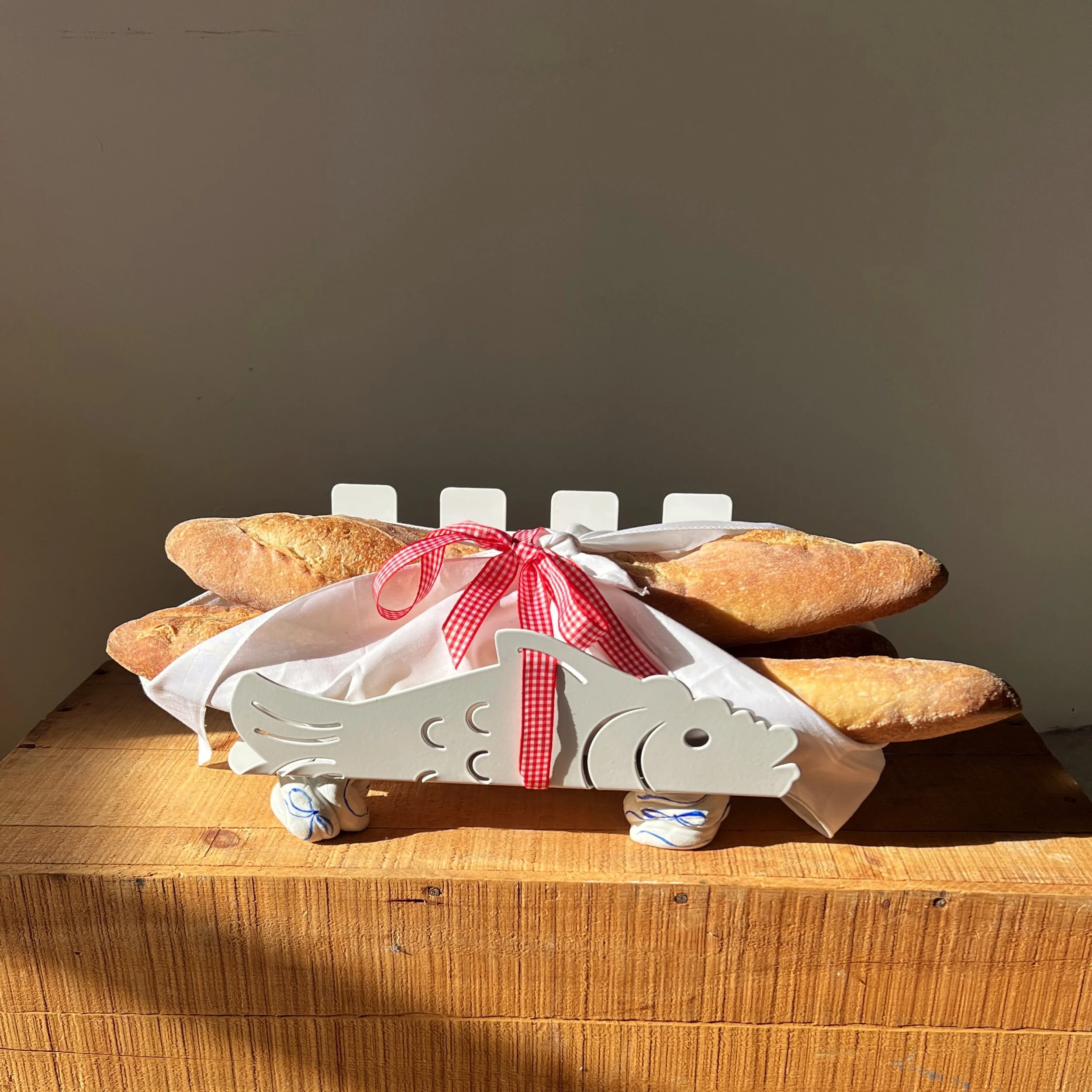 Fish Baskets are always available at the link in my bio. Even when it feels like we&rsquo;re the only people left in nyc there is always bread that is too good not to be displayed and a host in need of a gift. 🐟🐠🐡