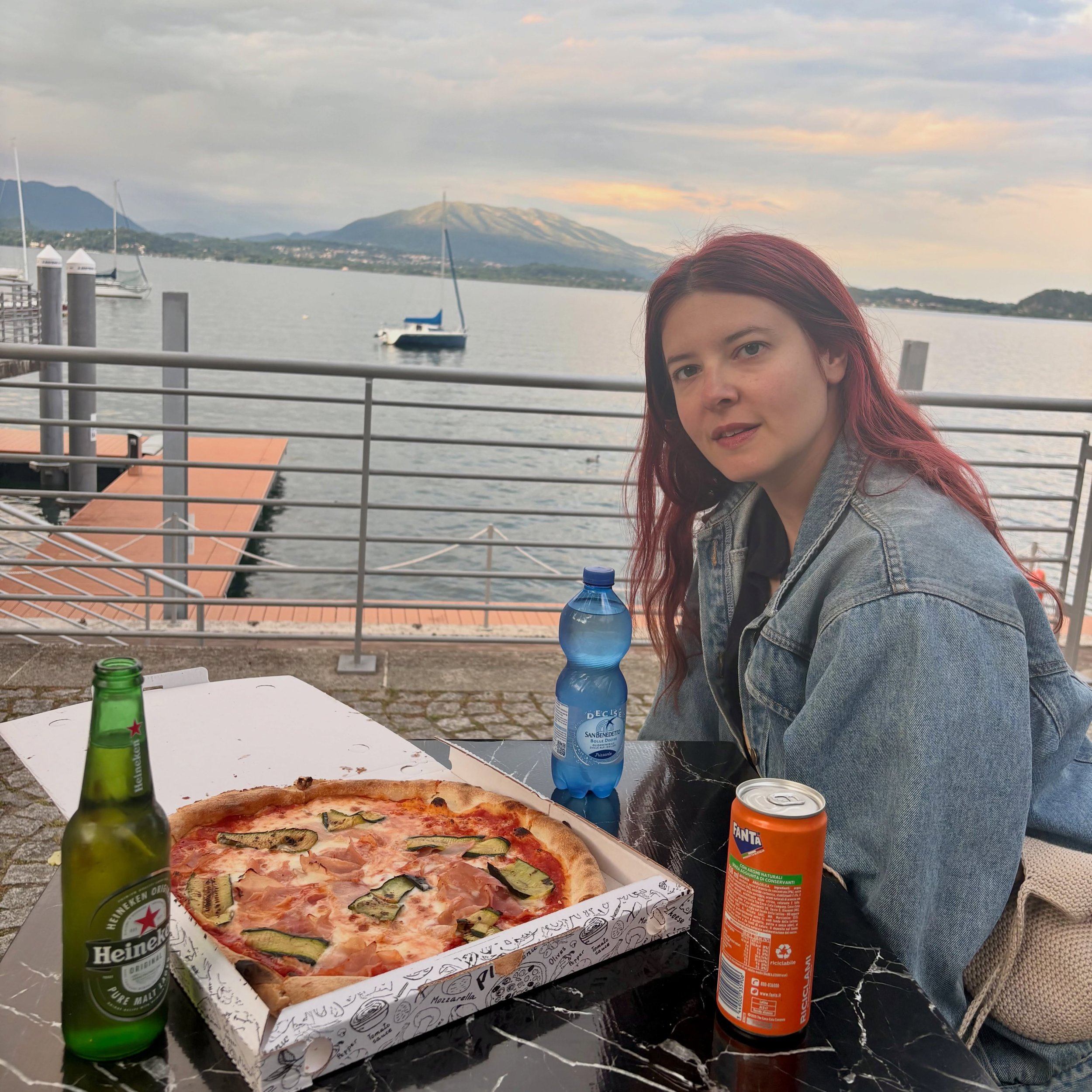 Bring on the summer if it means fish and pasta and gelato and pizza and spritz 🌞🍕