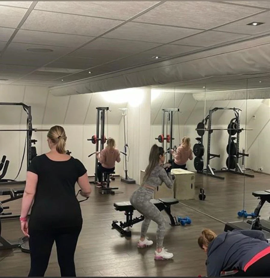 Dames krachttraining bij Kroes Coaching