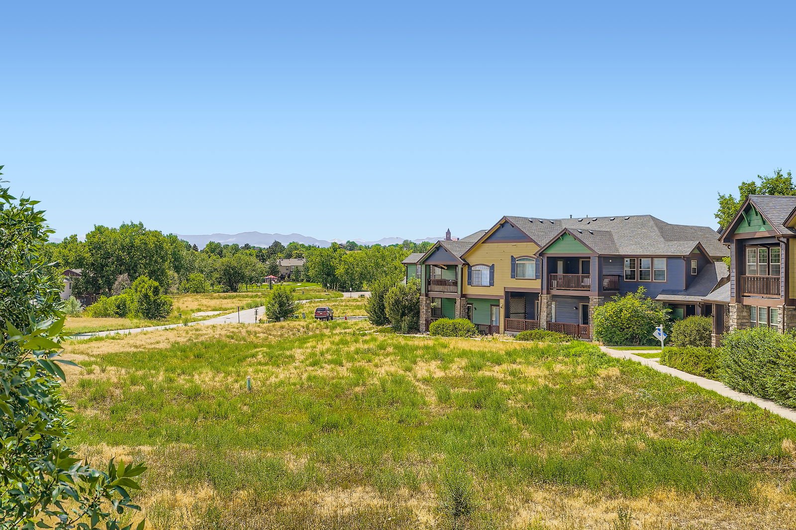 2432 W 82nd Pl I - Web Quality - 031 - 34 Views-Edit.jpg