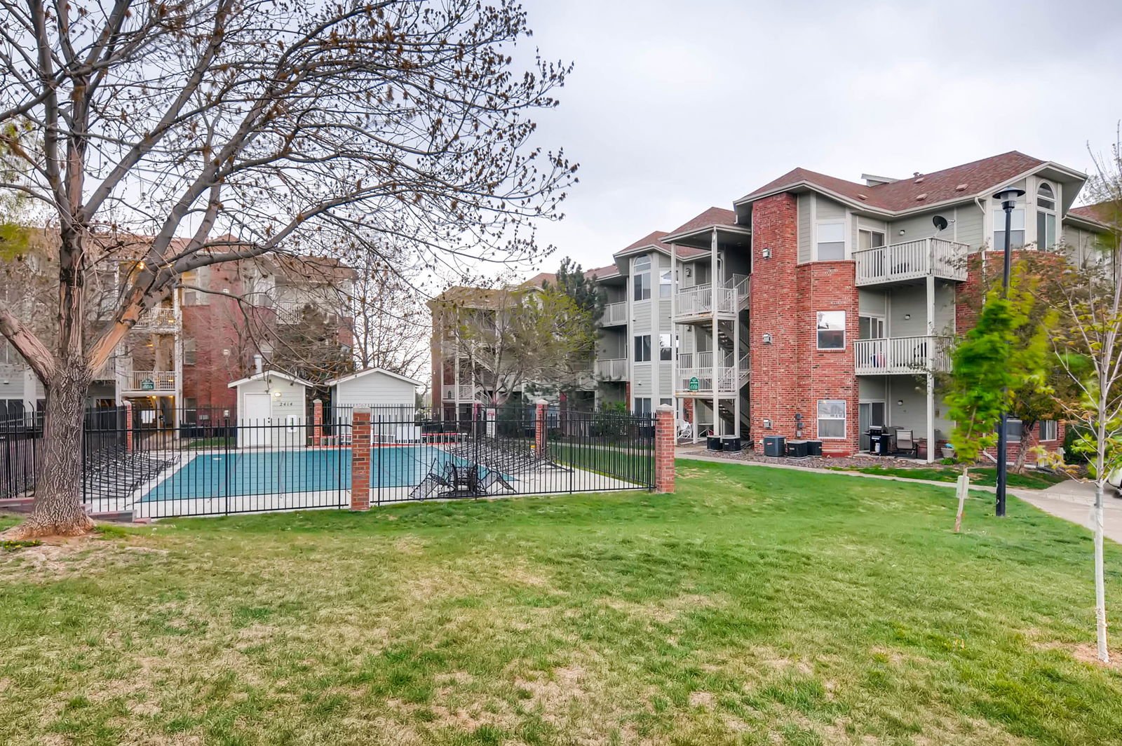 2432 W 82nd Pl I - Web Quality - 035 - STOCK 24 Coommunity Pool.jpg