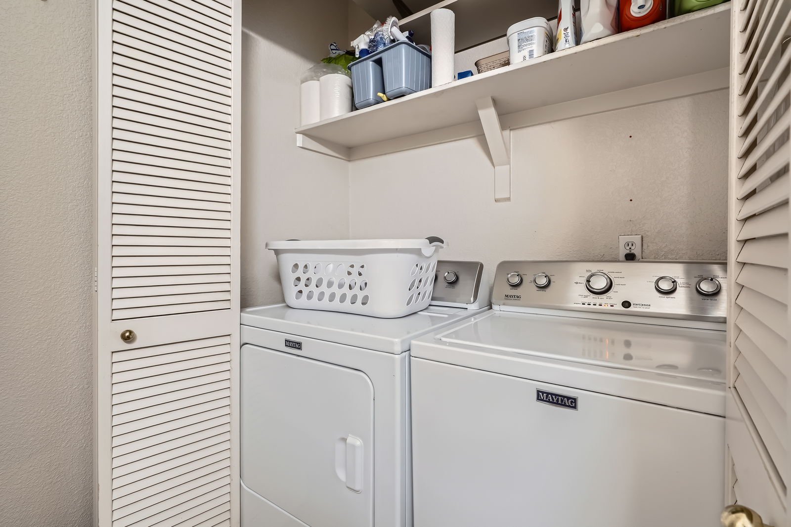 2432 W 82nd Pl I - Web Quality - 027 - 29 Laundry Room.jpg