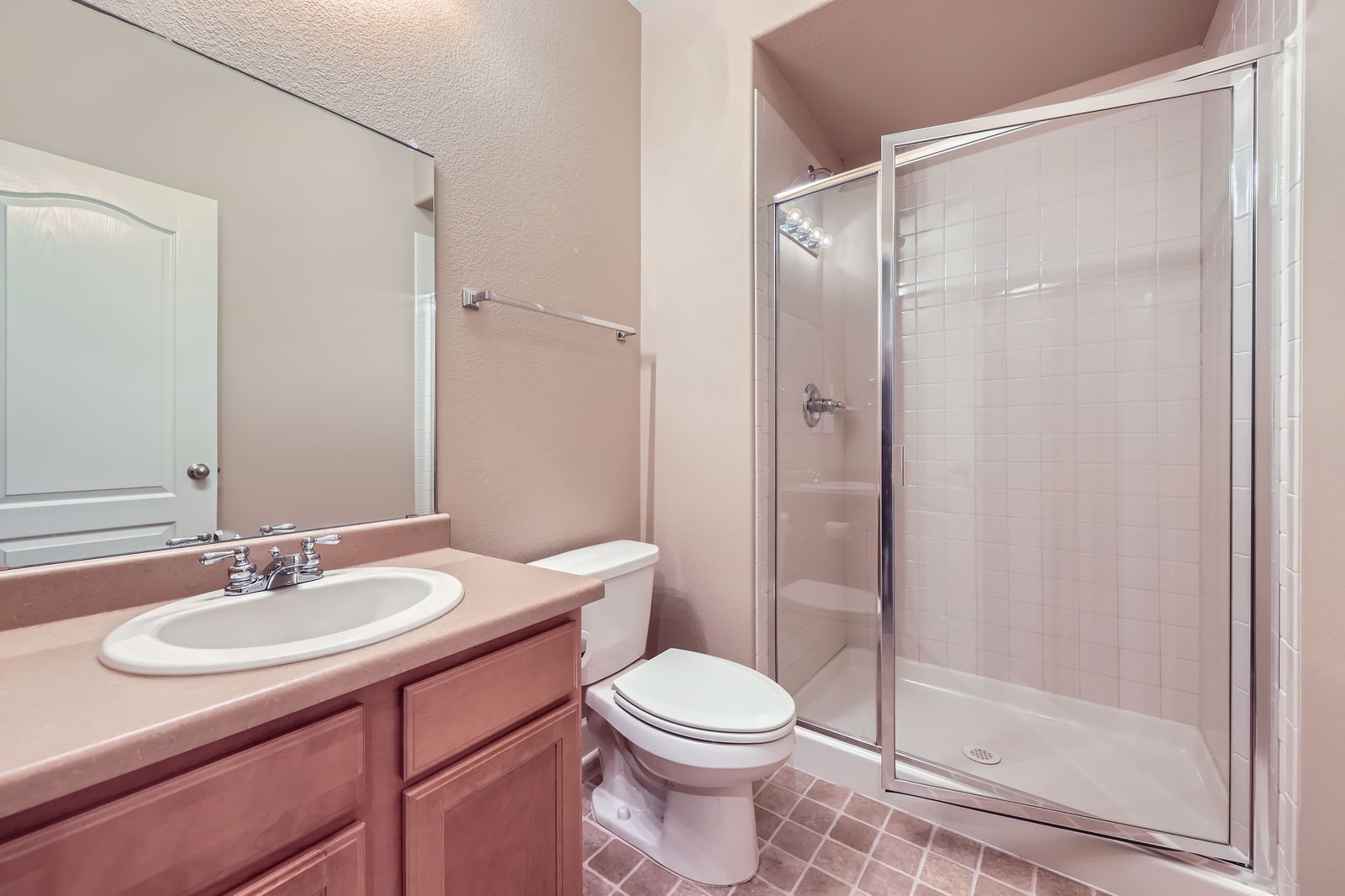 13065 Tamarac Pl - Web Quality - 038 - 38 Lower Level Bathroom.jpg