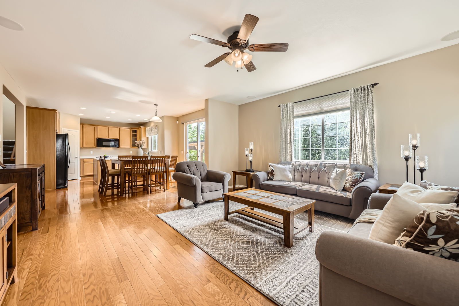 13065 Tamarac Pl - Web Quality - 010 - 08 Living Room.jpg