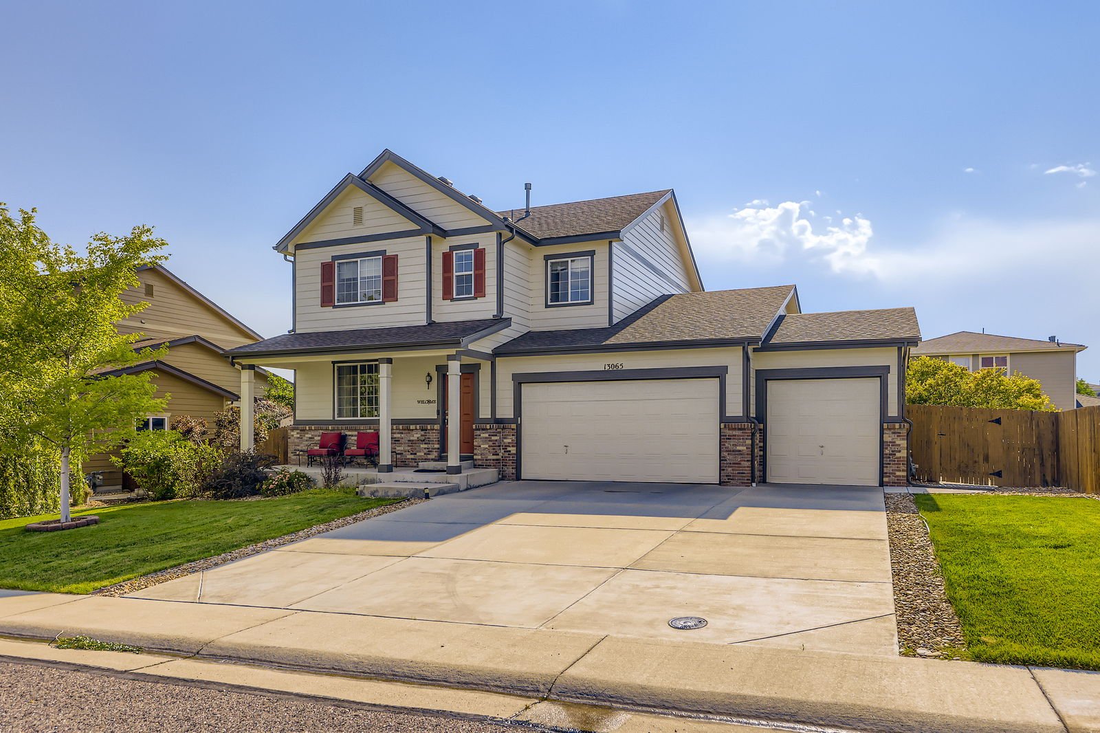 13065 Tamarac Pl - Web Quality - 004 - 03 Exterior Front-2.jpg
