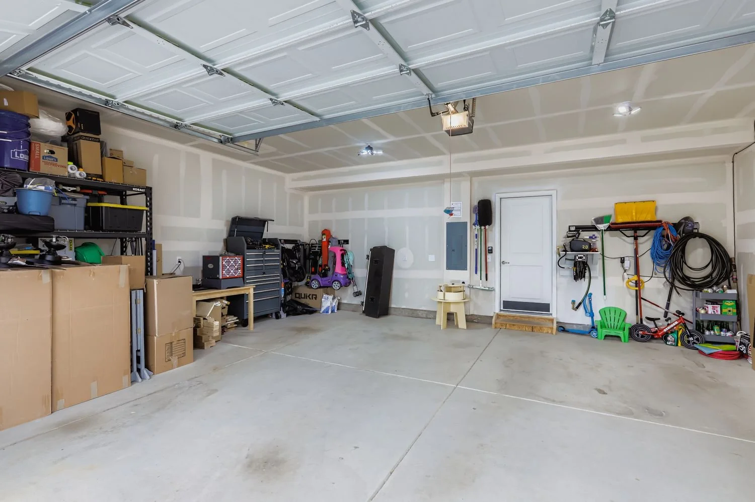 2580 Brookstone Dr B - Web Quality - 031 - 31 Garage Interior.jpg