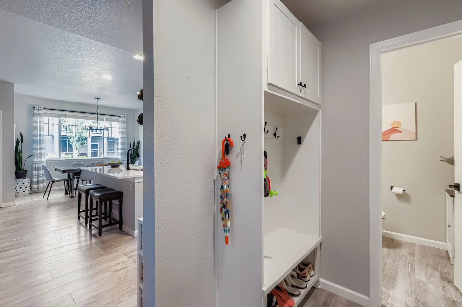 2580 Brookstone Dr B - Web Quality - 030 - 30 Mudroom.jpg
