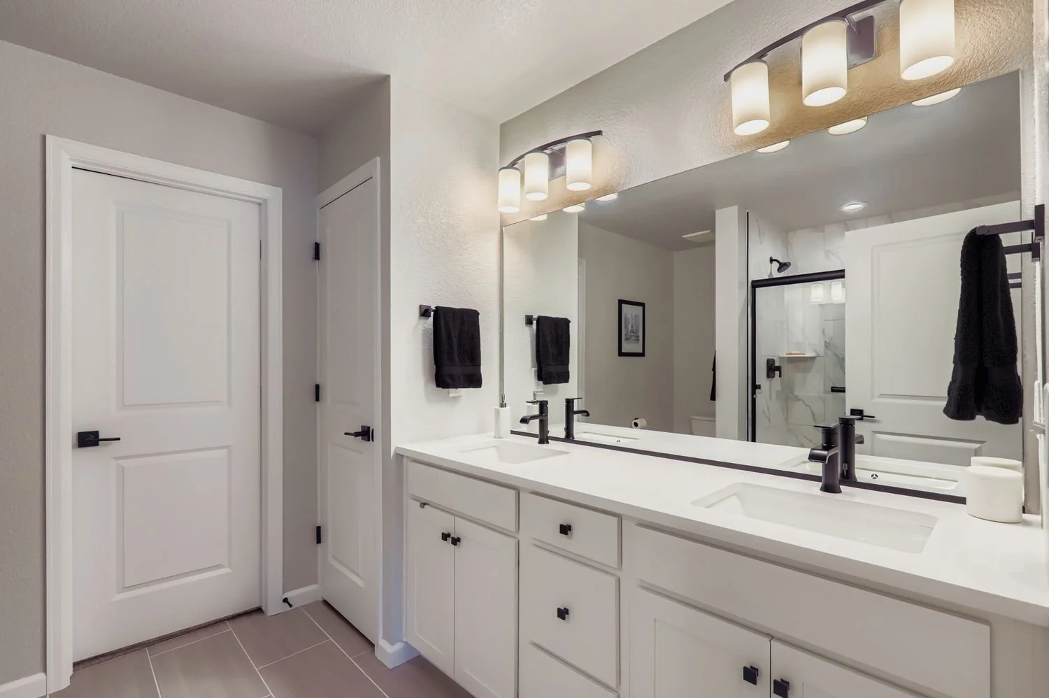 2580 Brookstone Dr B - Web Quality - 019 - 17 2nd Floor Primary Bathroom-2.jpg