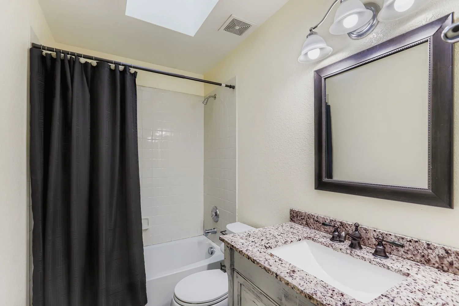 6200 Sparrow Ave - Web Quality - 029 - 29 2nd Floor Bathroom.jpg