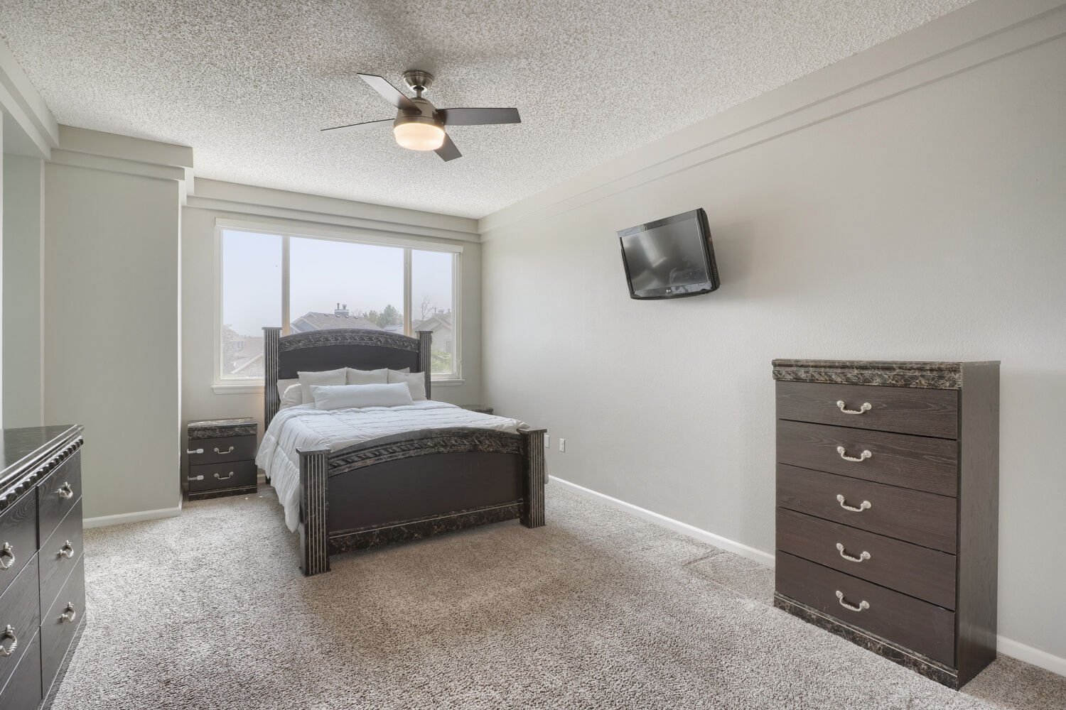 4219 e 130th cir - Web Quality - 016 - 16 Primary Bedroom.jpg