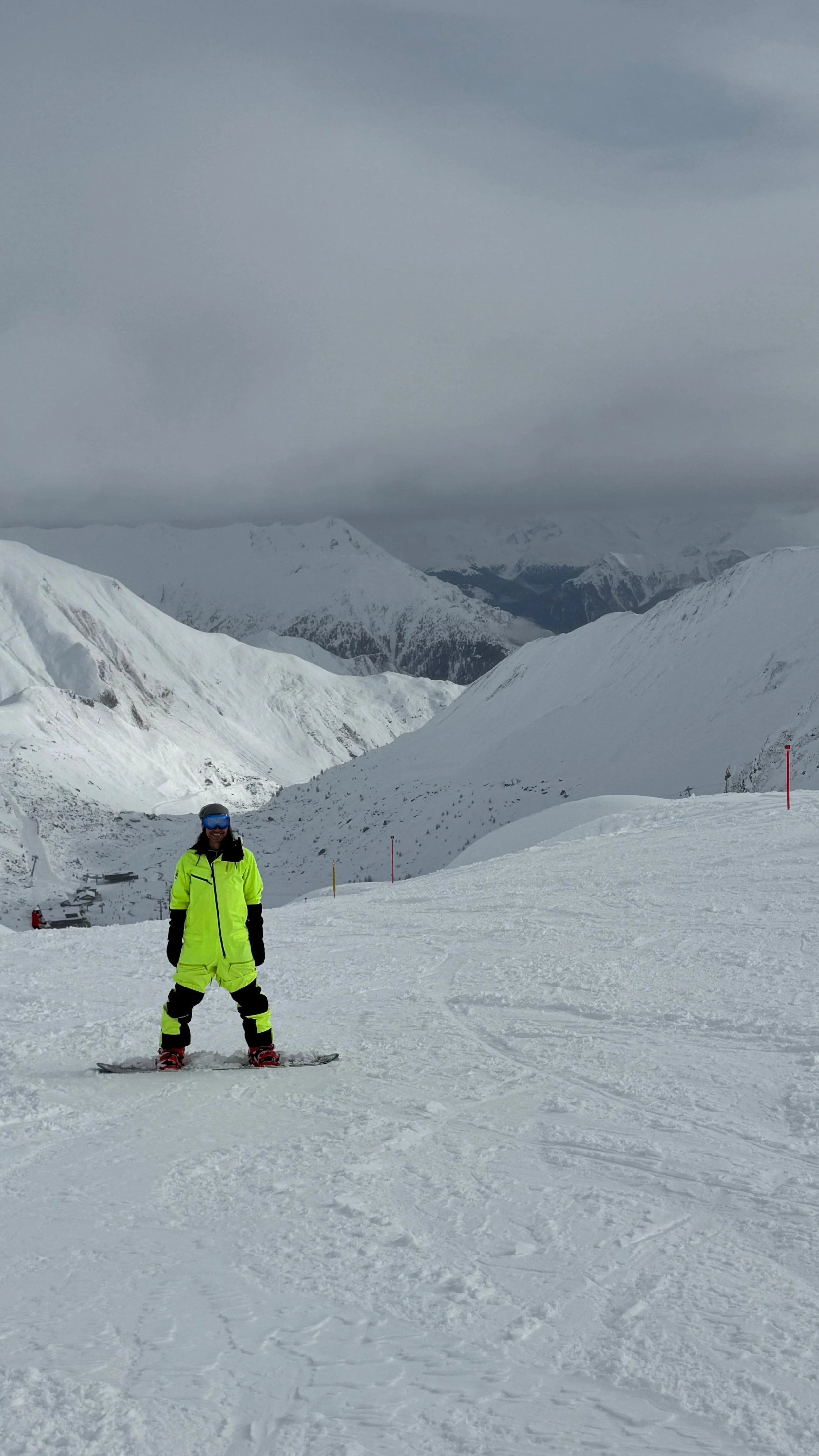 Folge 234: Vom Gipfel und Powder ins Hamsterrad? Warum Neuorientierung oft mehr Bauchlandung als Befreiung ist.