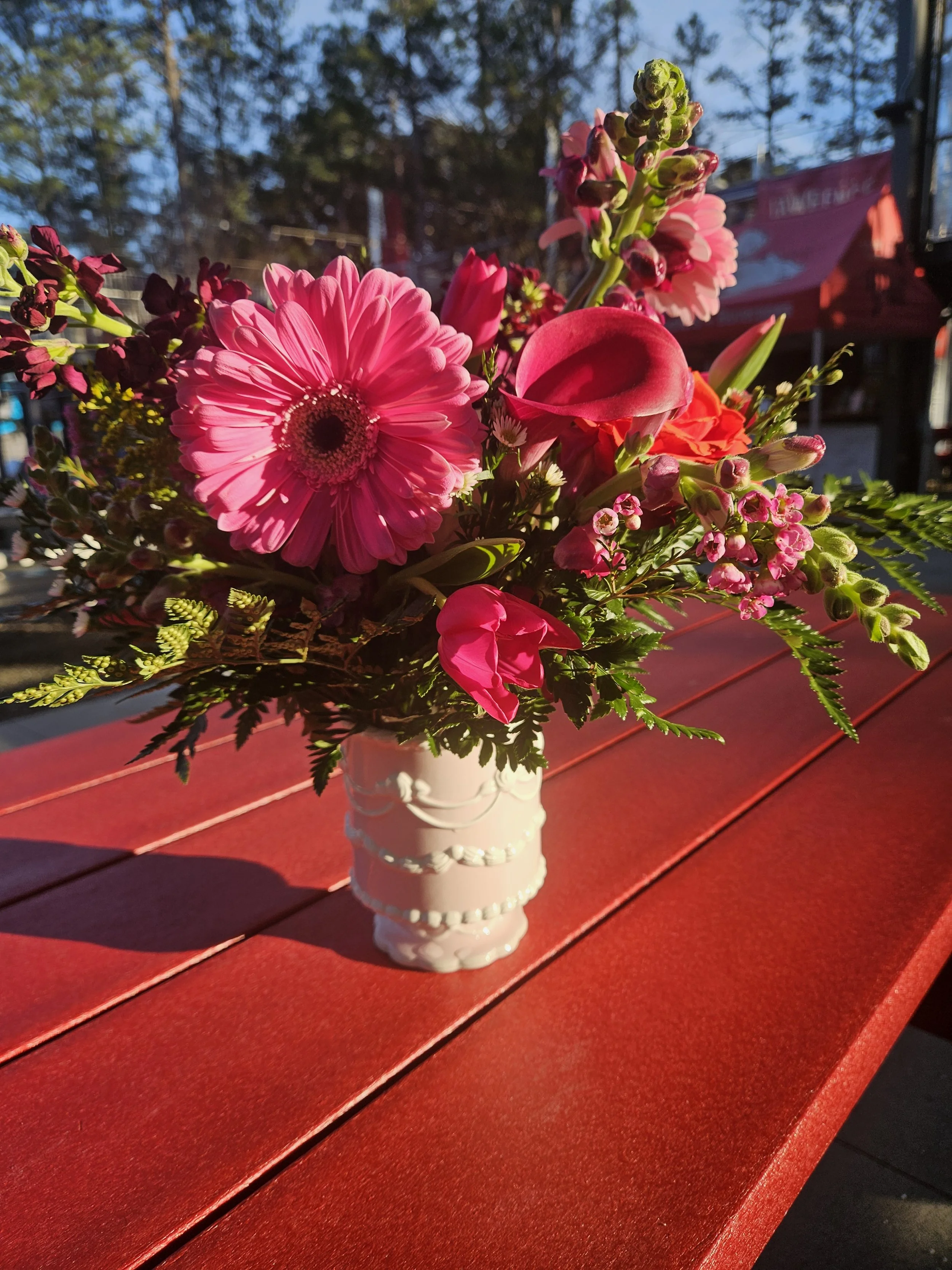 sweet cakes valetines day flowers