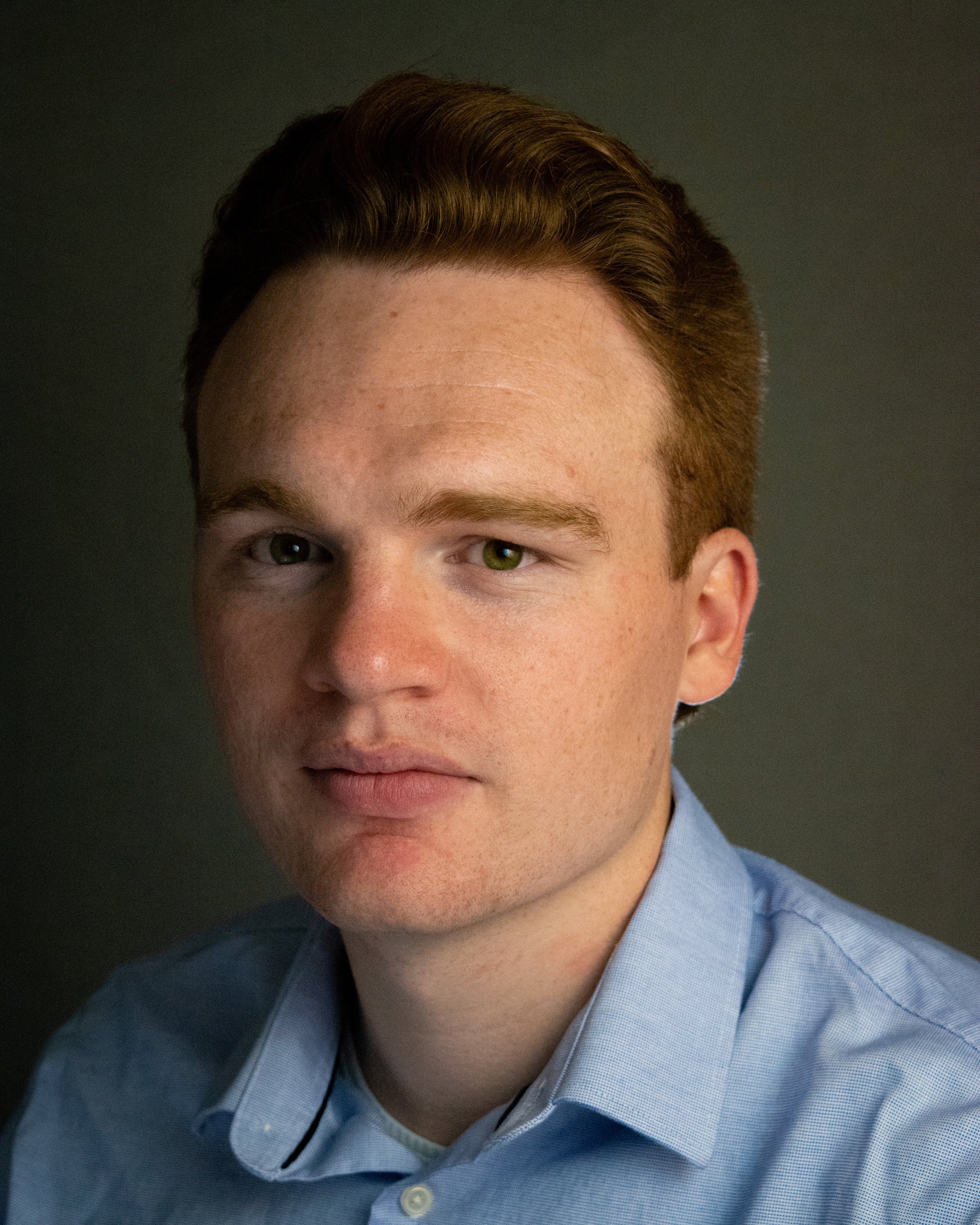 Stone_Lincoln_Headshot_ Sized.jpg