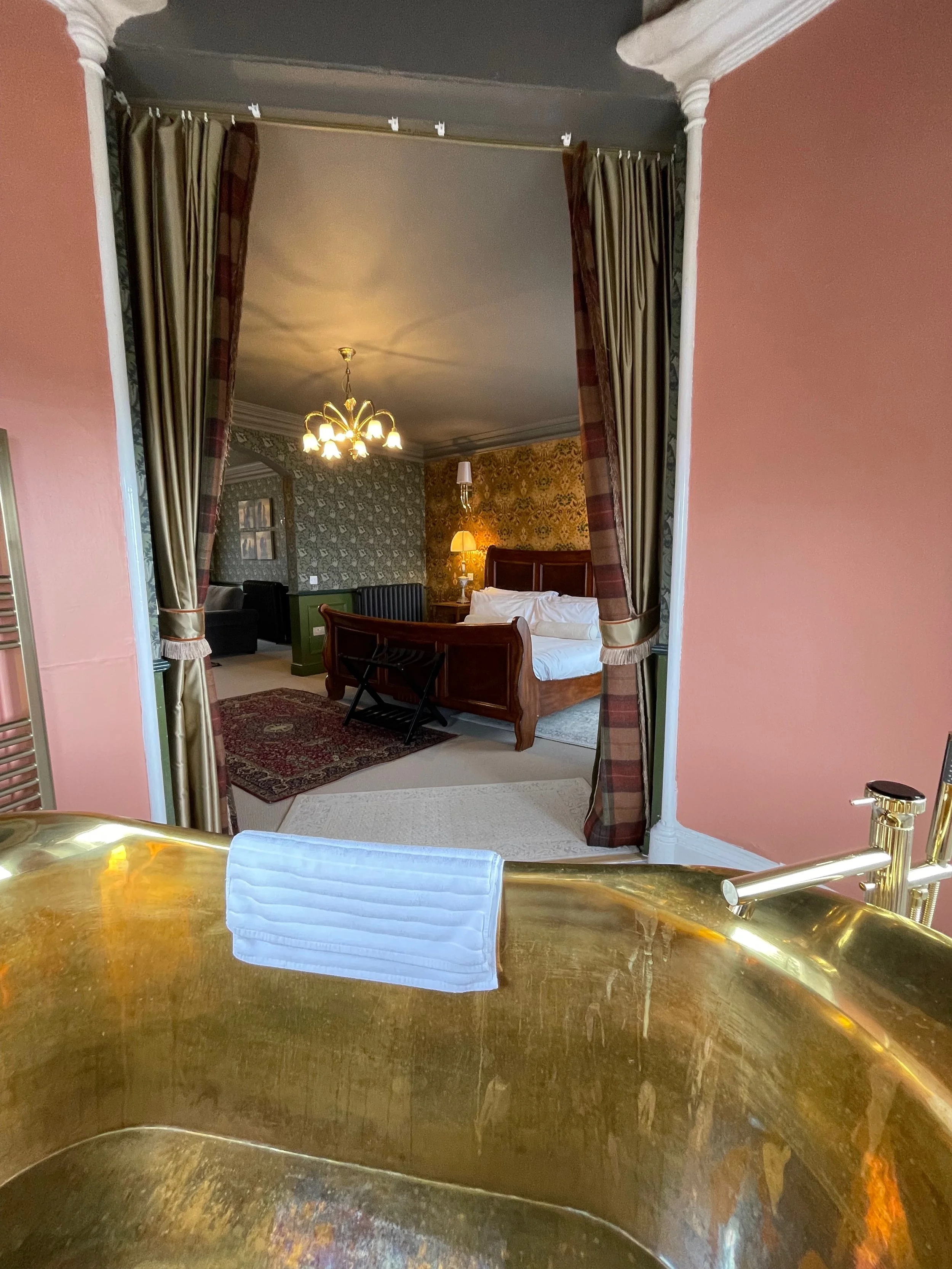 Library - 14 of 158.jpeg