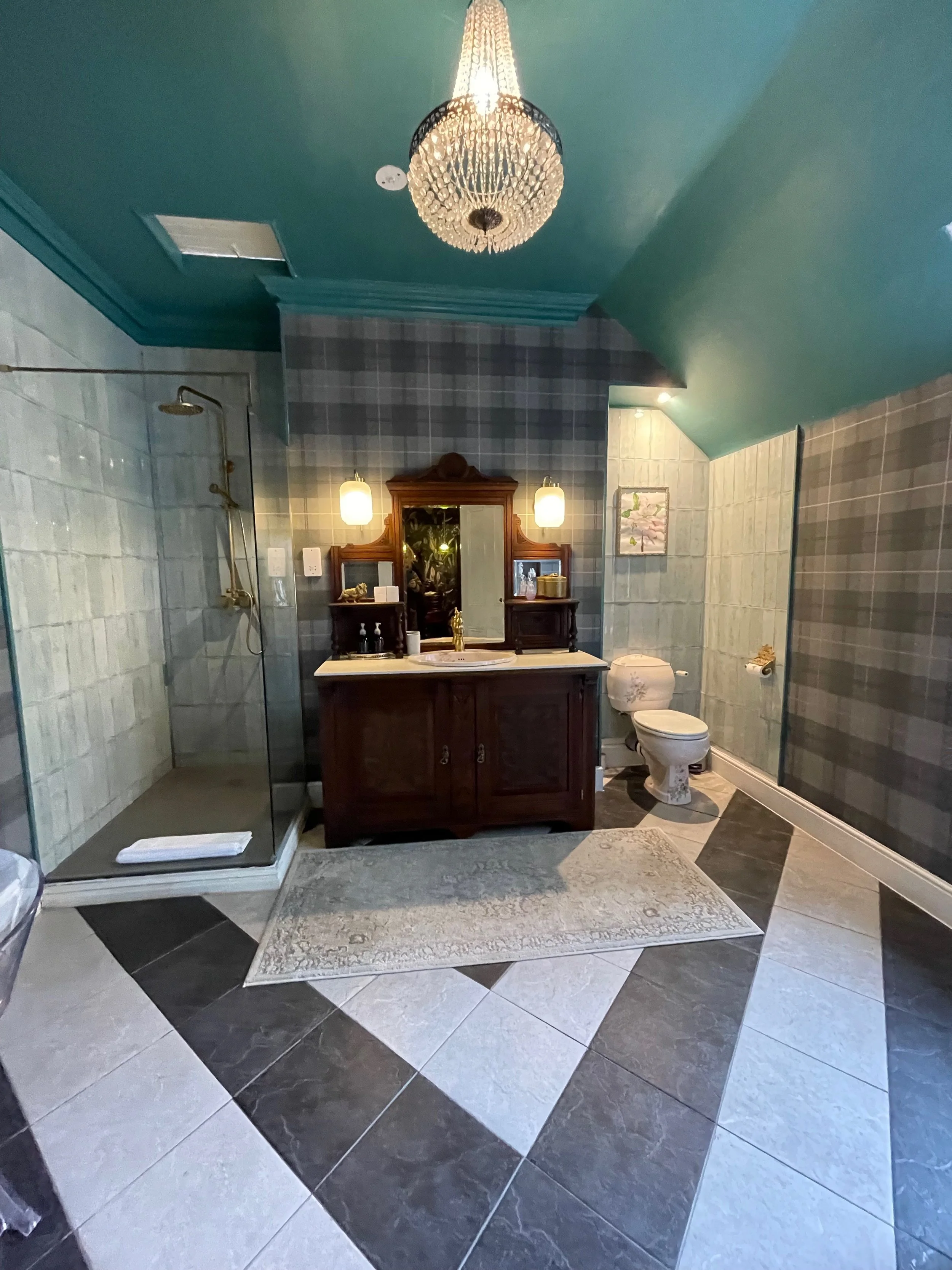 Library - 21 of 158.jpeg