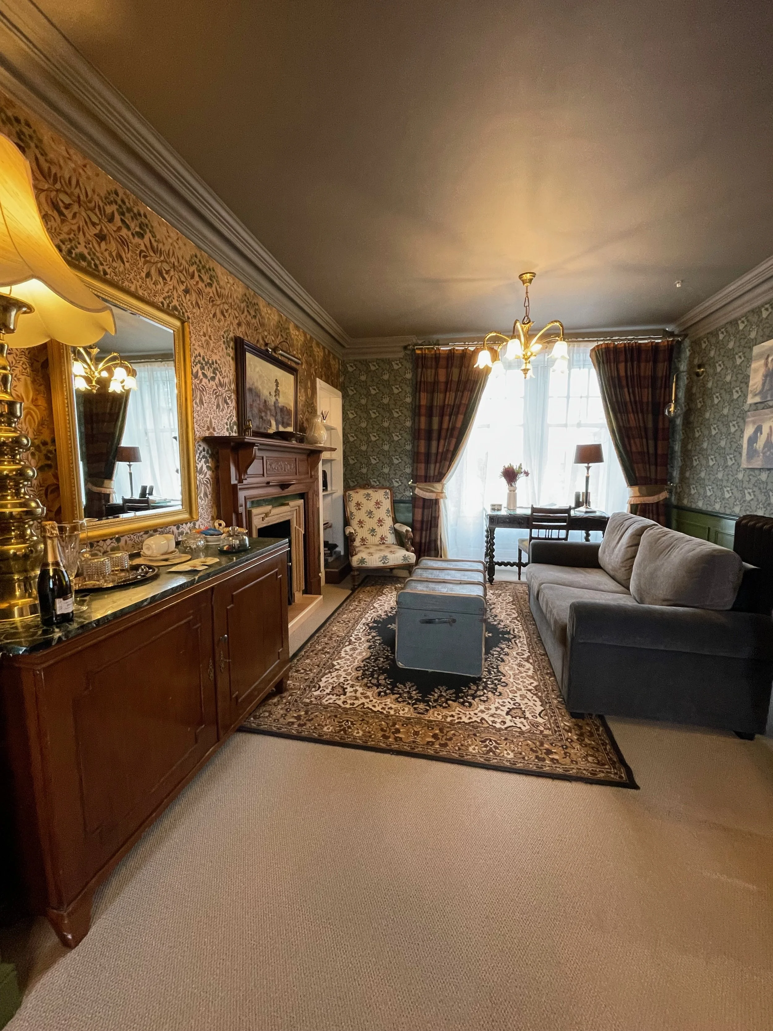 Library - 16 of 158.jpeg