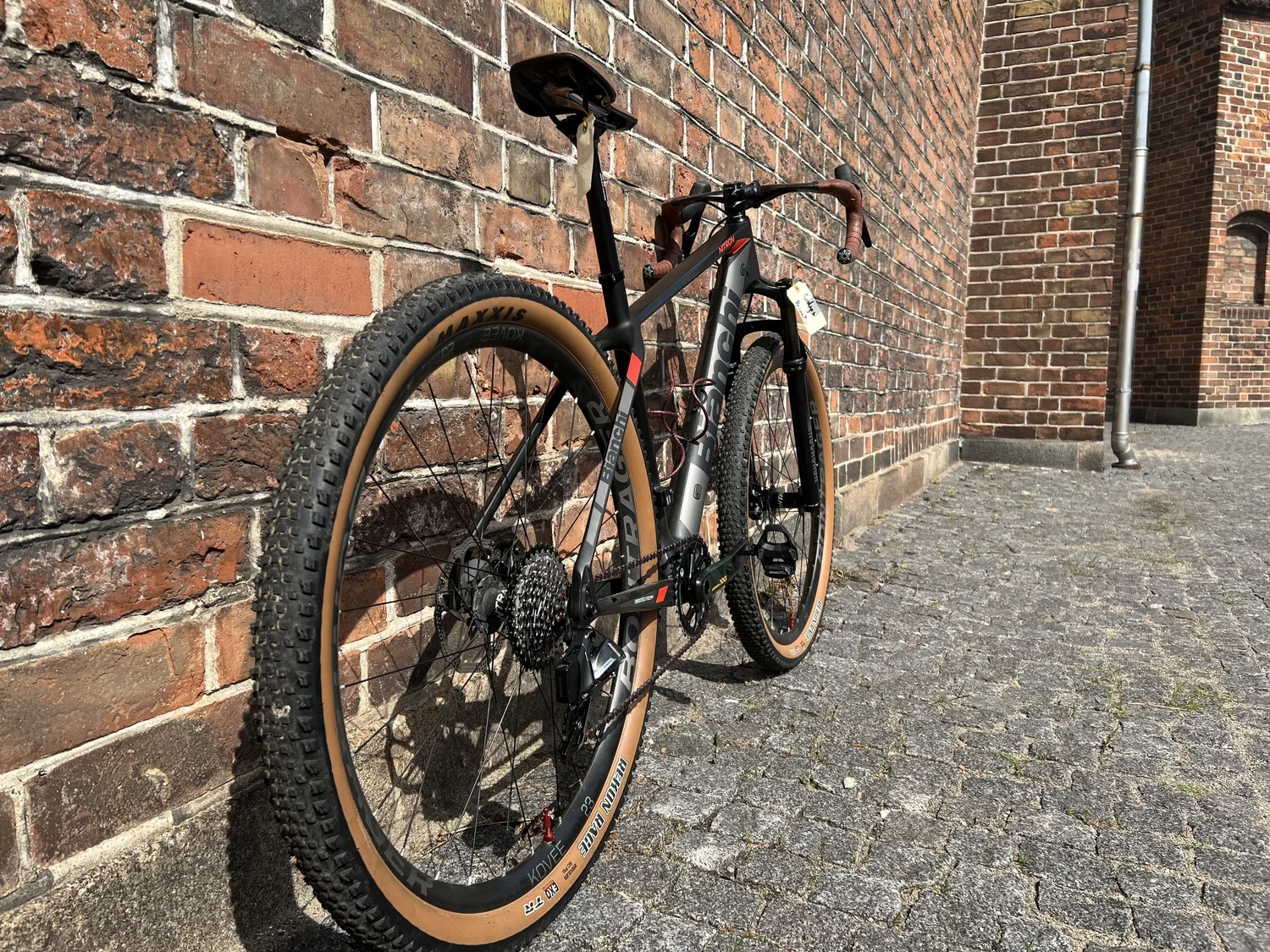 Custom Build — CUSTOM RAW