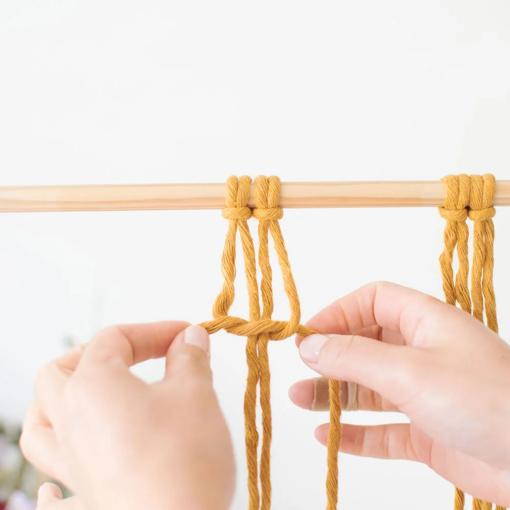 making a macrame square knot