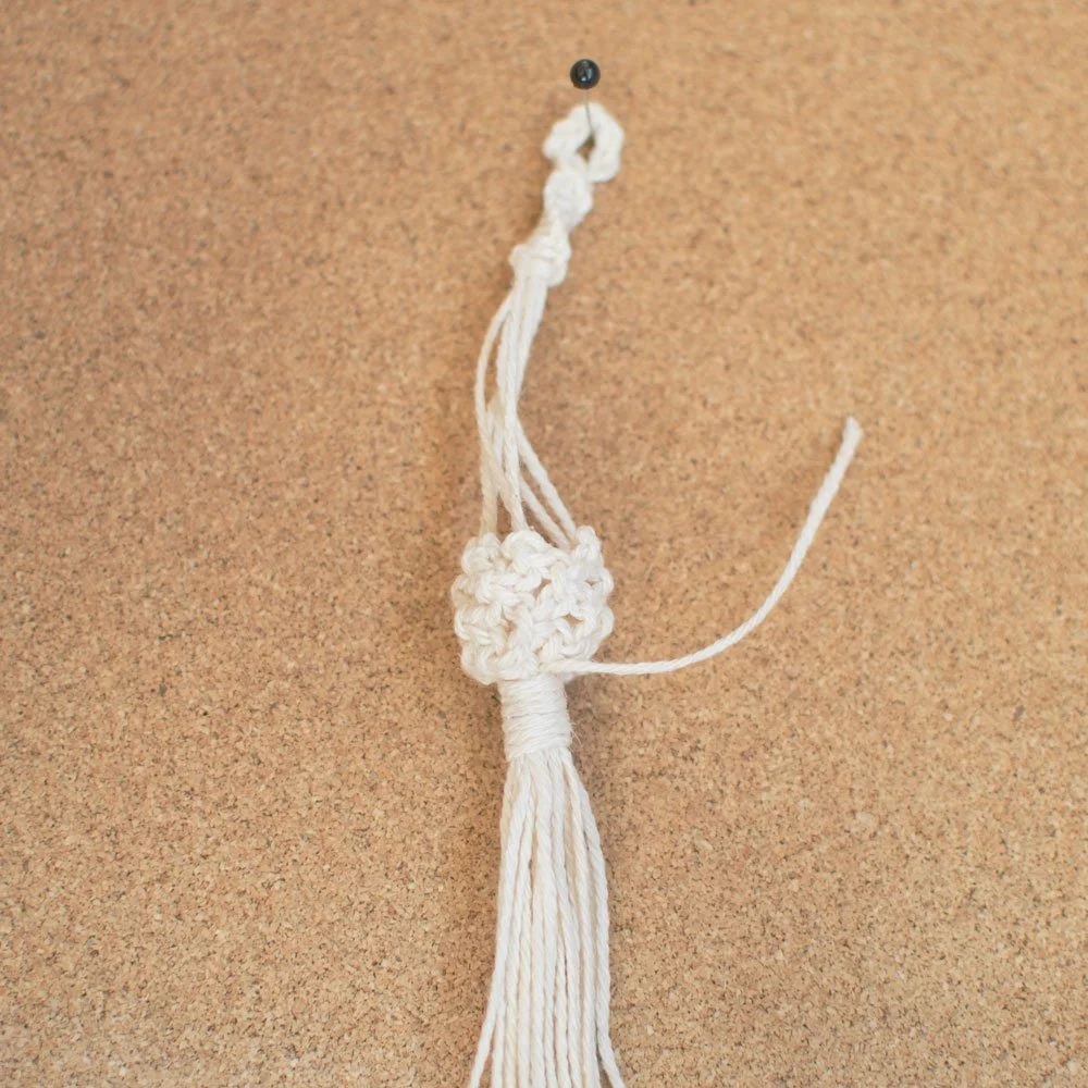 macrame car charm tutorial step